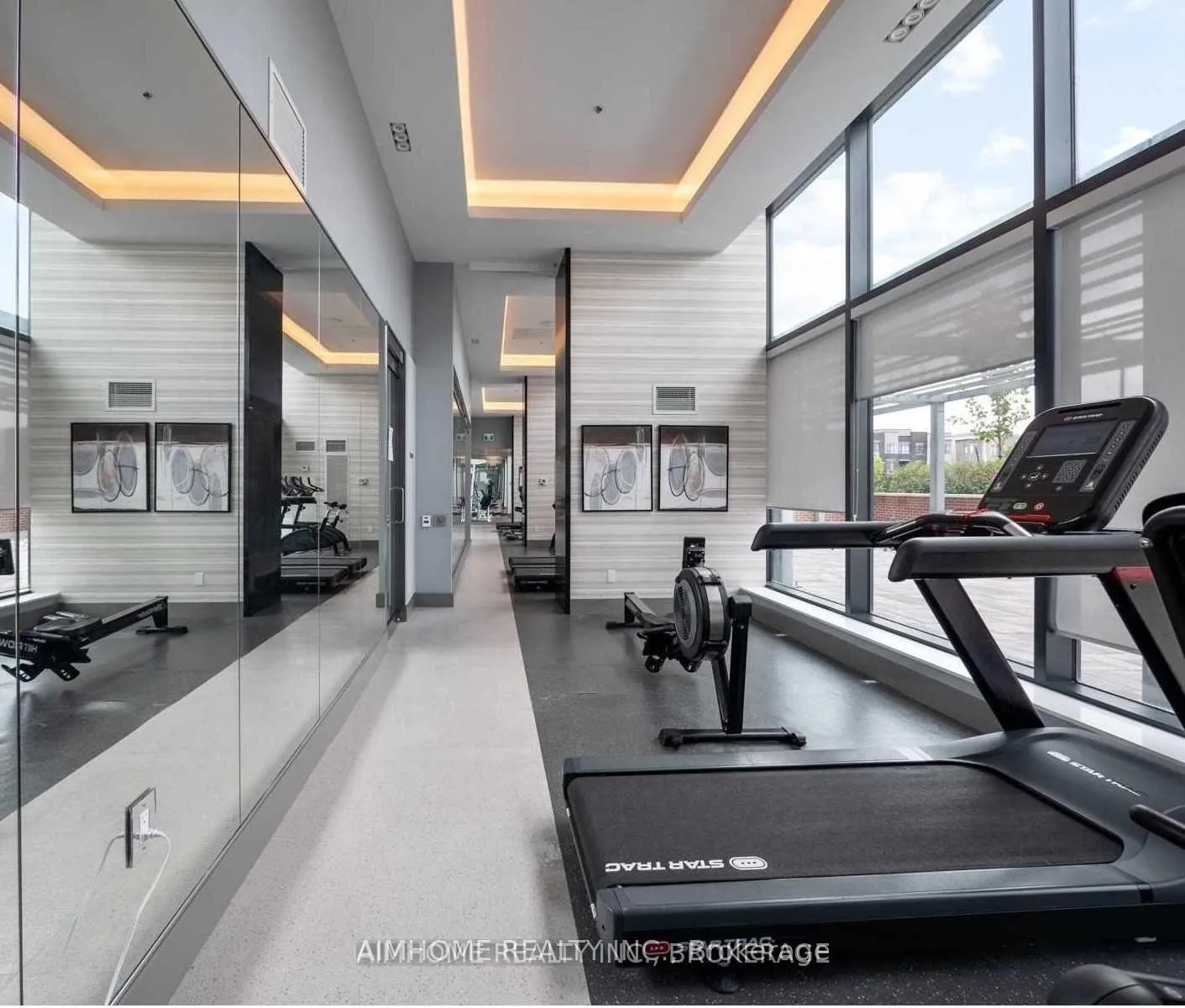 Photo 4 of Unit 615, 99 Eagle Rock Way, Vaughan, Maple — HOMEH