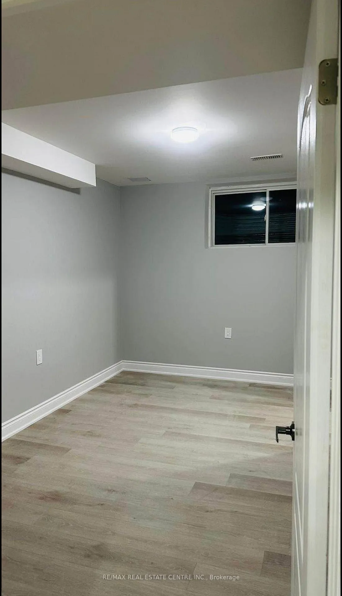Photo 2 of Unit Basement, 40 Hollybrook Trail, Kitchener — HOMEH