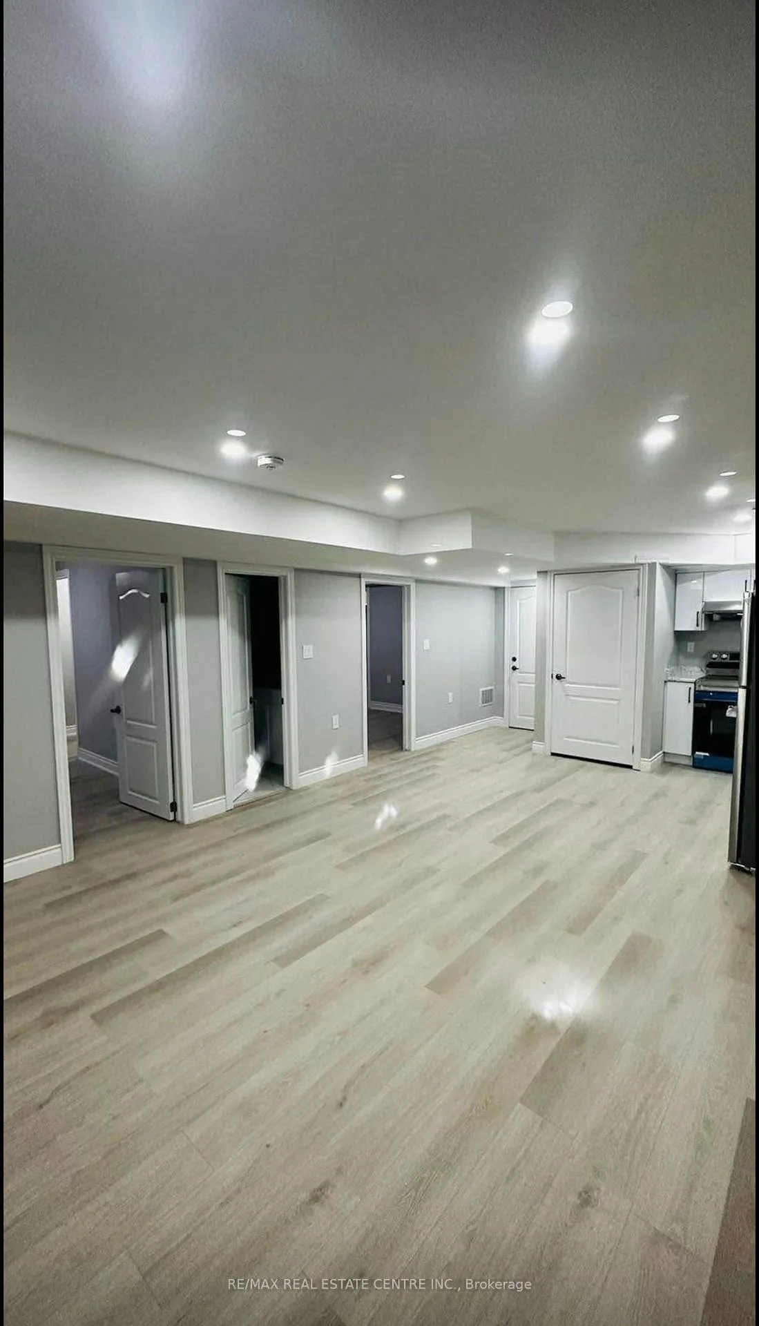 Photo 3 of Unit Basement, 40 Hollybrook Trail, Kitchener — HOMEH