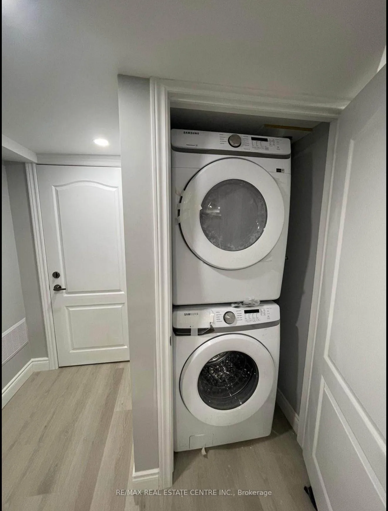 Photo 4 of Unit Basement, 40 Hollybrook Trail, Kitchener — HOMEH