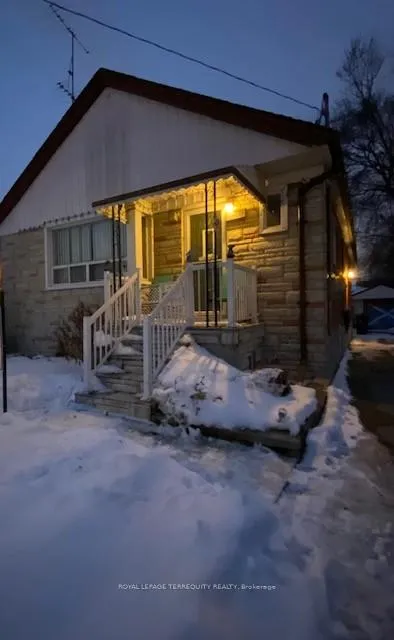 Front of 39 Coules Court