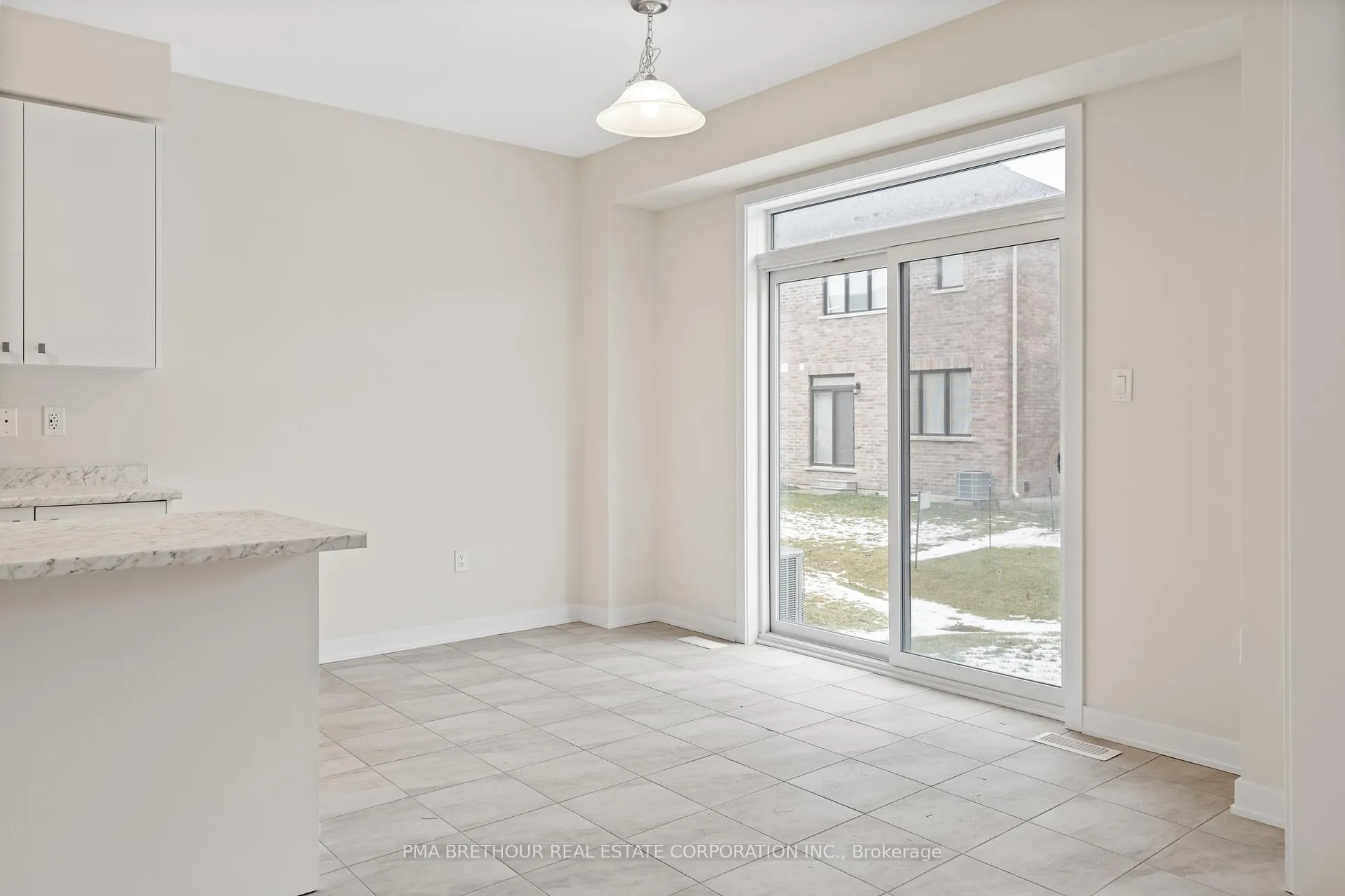 Photo 16 of 132 Eastbridge Avenue, Welland, Dain City — HOMEH