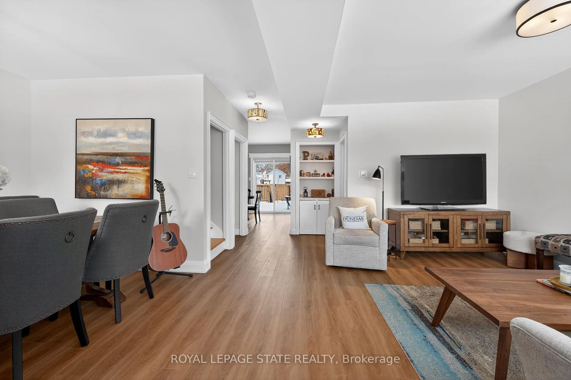 Photo 3 of 13 Cameron Avenue, Hamilton, Dundas — HOMEH
