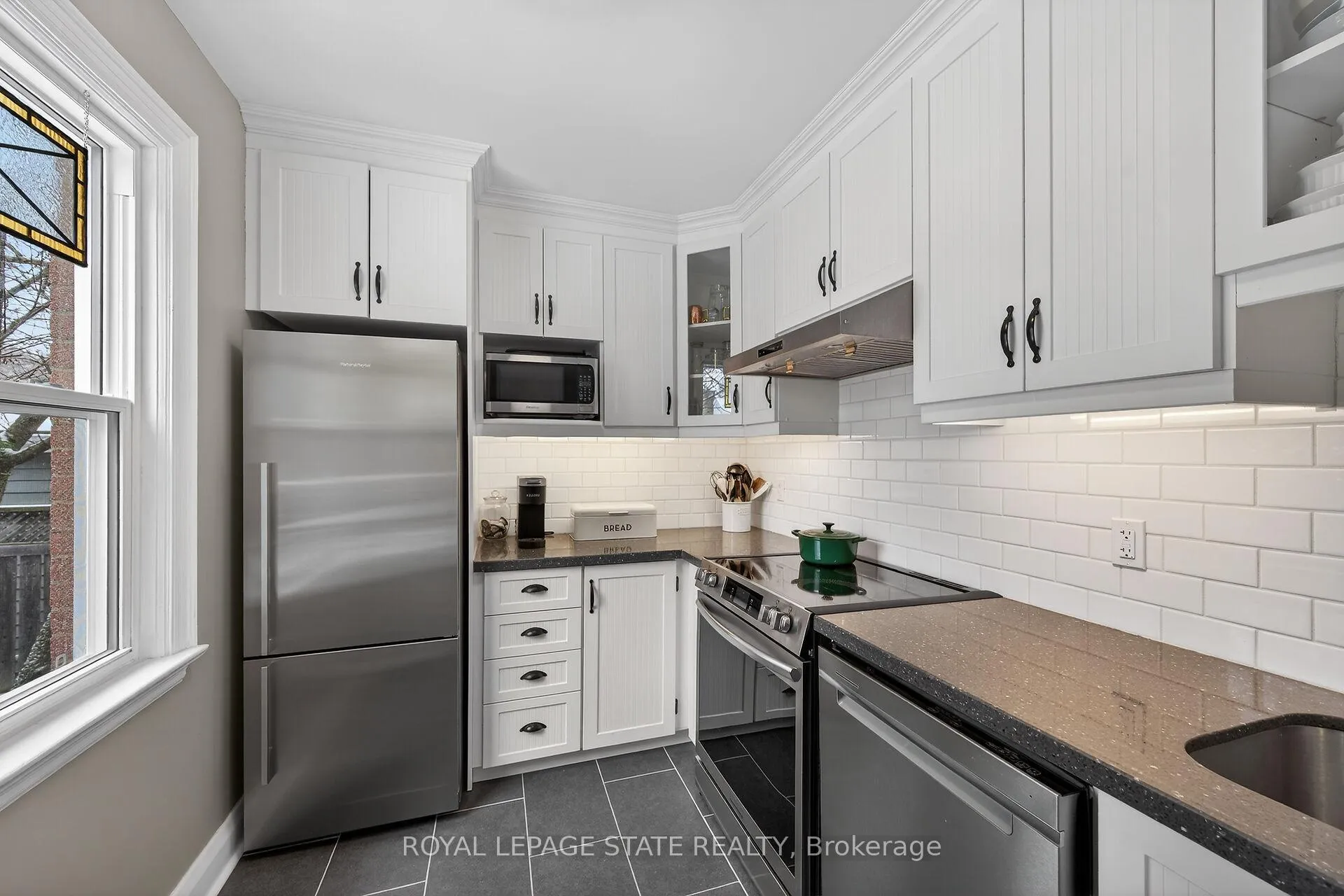 Photo 19 of 13 Cameron Avenue, Hamilton, Dundas — HOMEH