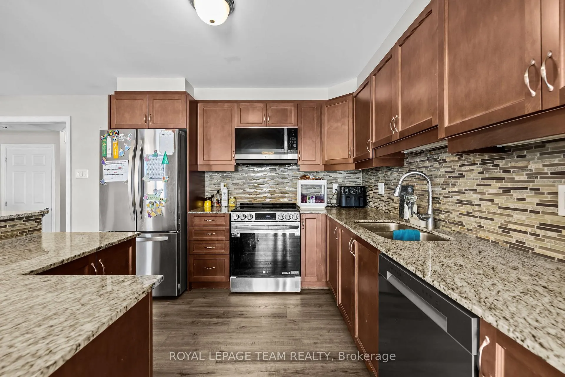 Photo 7 of 708 Mayfly Crescent, Ottawa, Barrhaven - Half Moon Bay — HOMEH