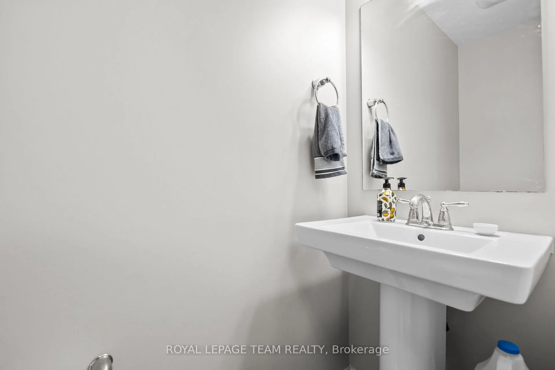 Photo 14 of 708 Mayfly Crescent, Ottawa, Barrhaven - Half Moon Bay — HOMEH