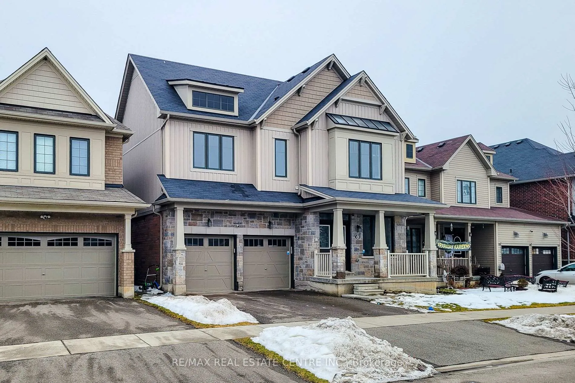 Front of 80 Larry Crescent
