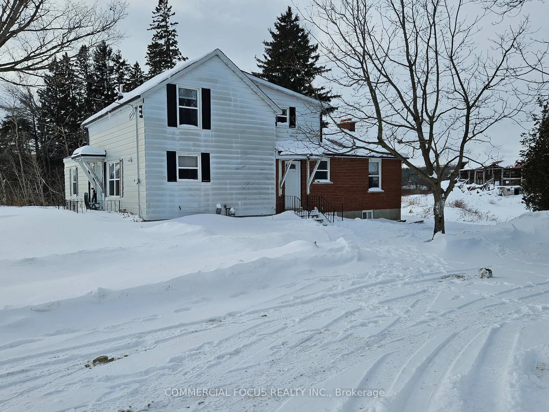 Photo 3 of 74 Charleston Side Road, Caledon, Rural Caledon — HOMEH