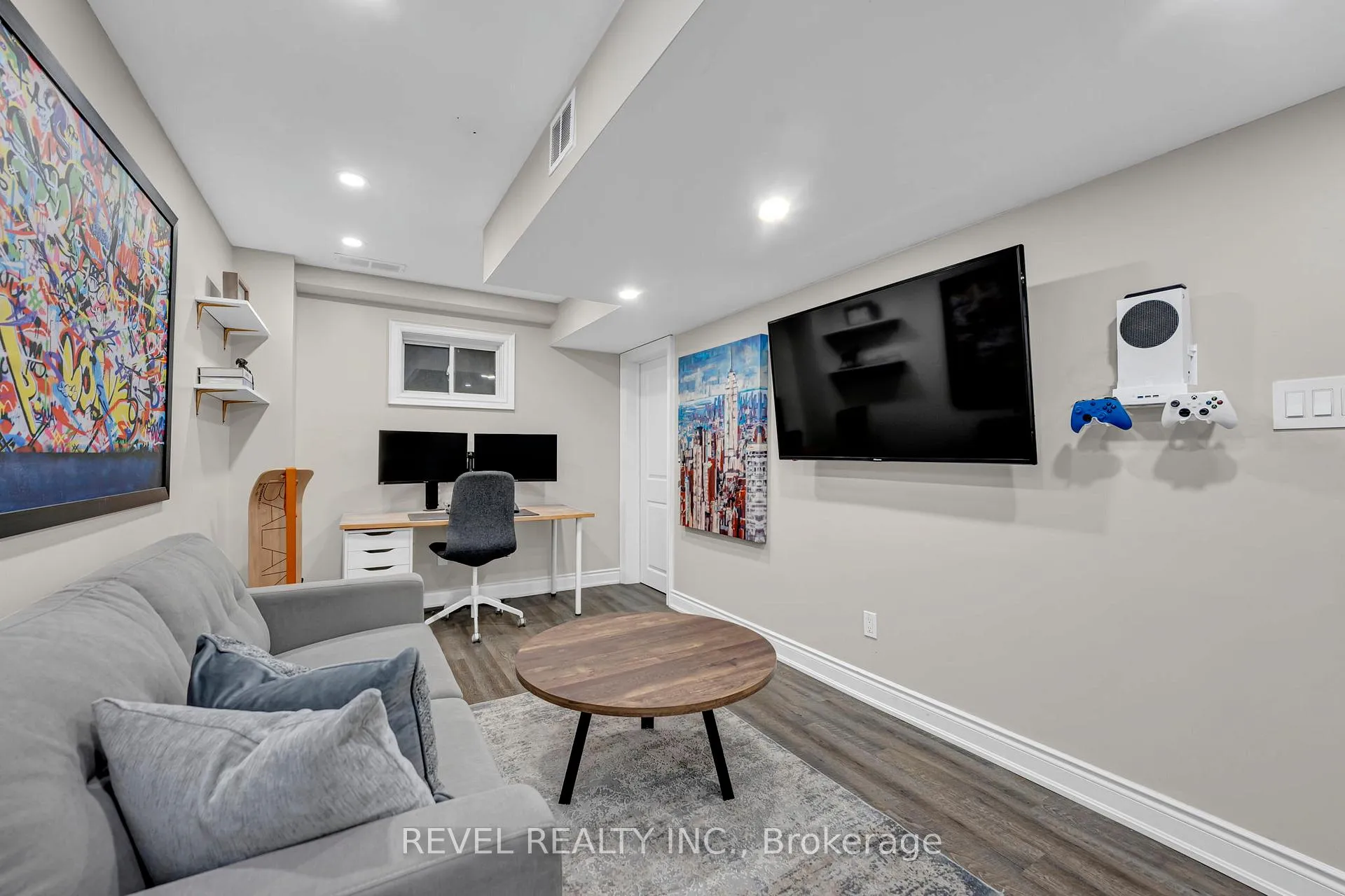 Photo 10 of 10 Barron Court, Clarington, Courtice — HOMEH