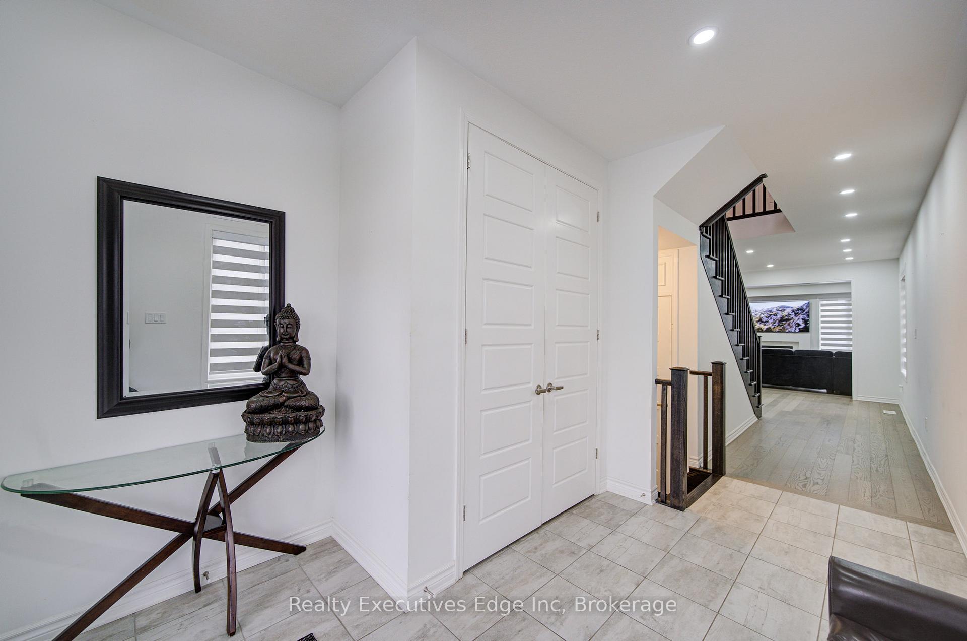 Photo 6 of 229 Forestwalk Street, Kitchener — HOMEH