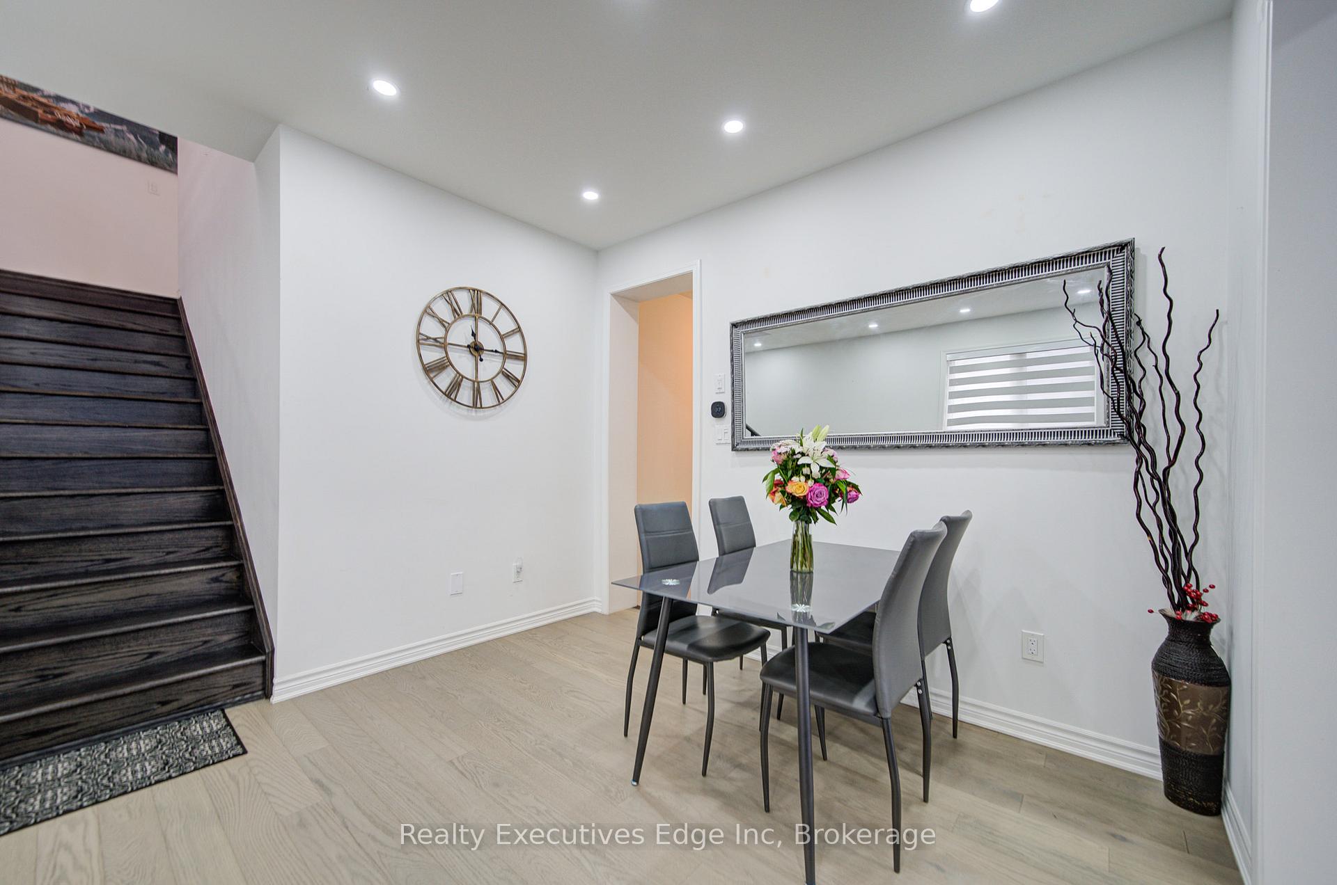 Photo 9 of 229 Forestwalk Street, Kitchener — HOMEH