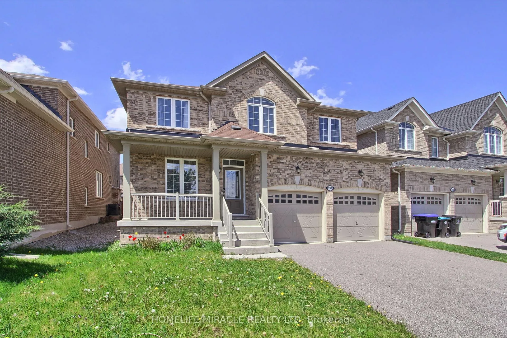 Photo 2 of 992 Green Street, Innisfil, Lefroy — HOMEH