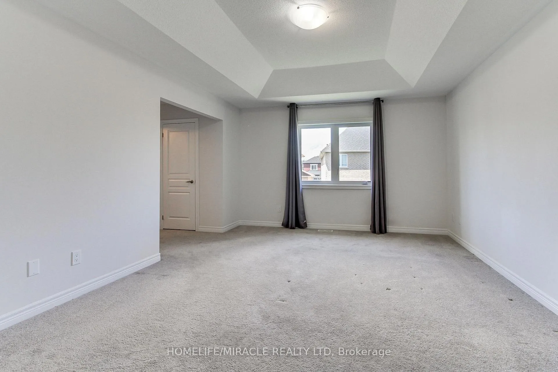 Photo 25 of 992 Green Street, Innisfil, Lefroy — HOMEH