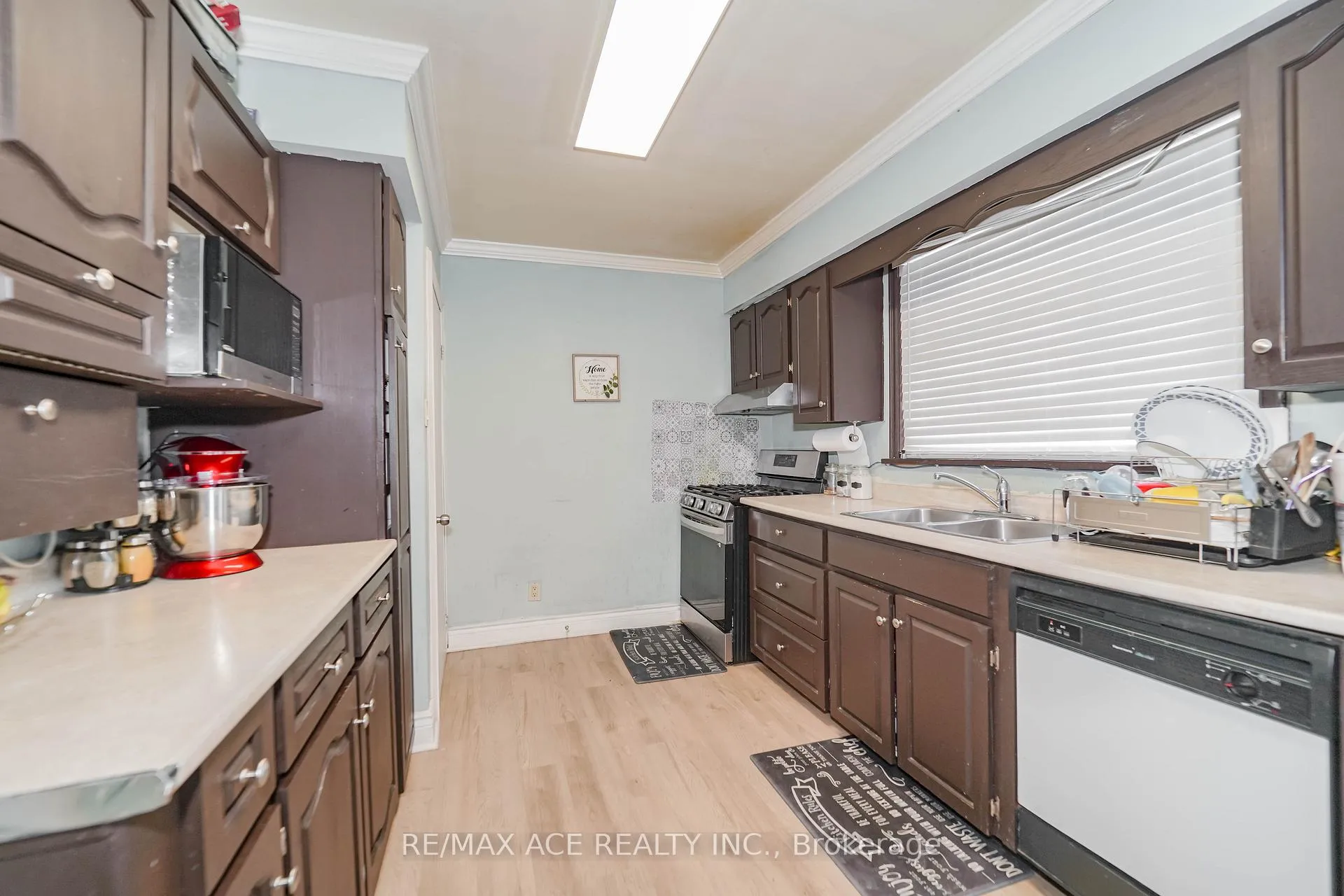 Photo 19 of 1425 Lakefield Drive, Oshawa, Lakeview — HOMEH
