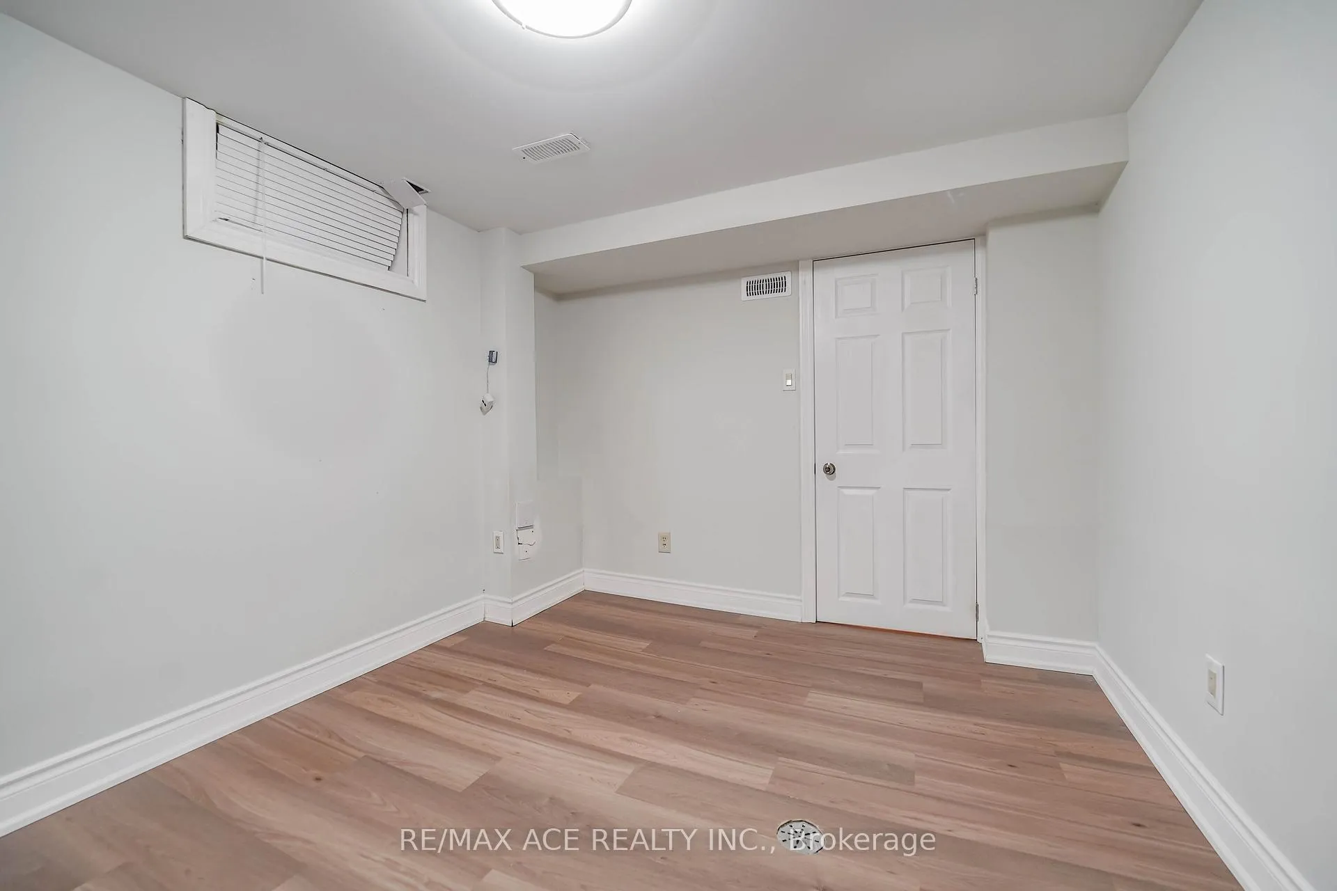 Photo 42 of 1425 Lakefield Drive, Oshawa, Lakeview — HOMEH