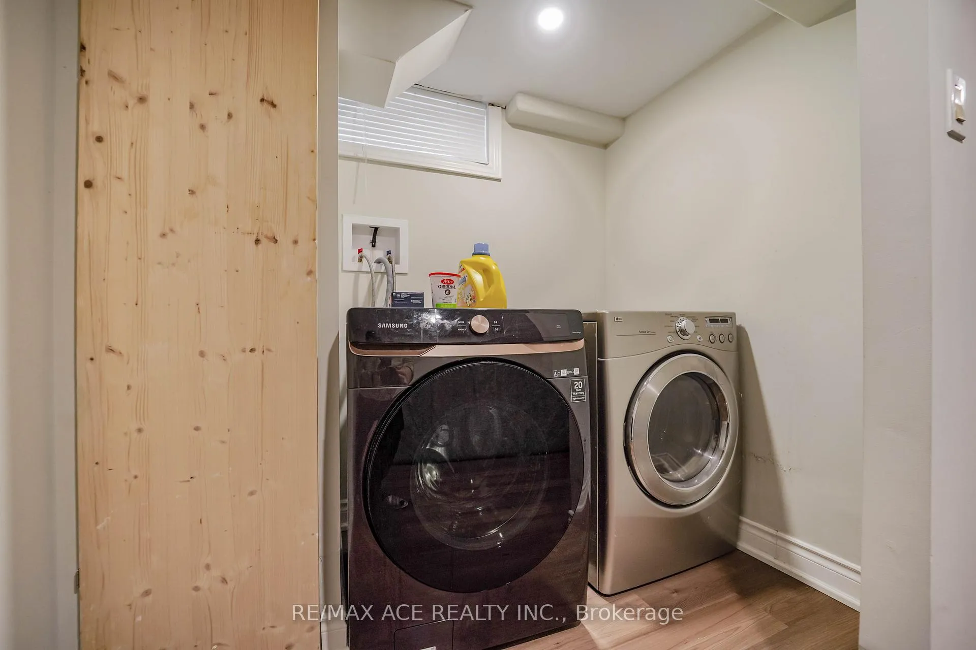 Photo 43 of 1425 Lakefield Drive, Oshawa, Lakeview — HOMEH