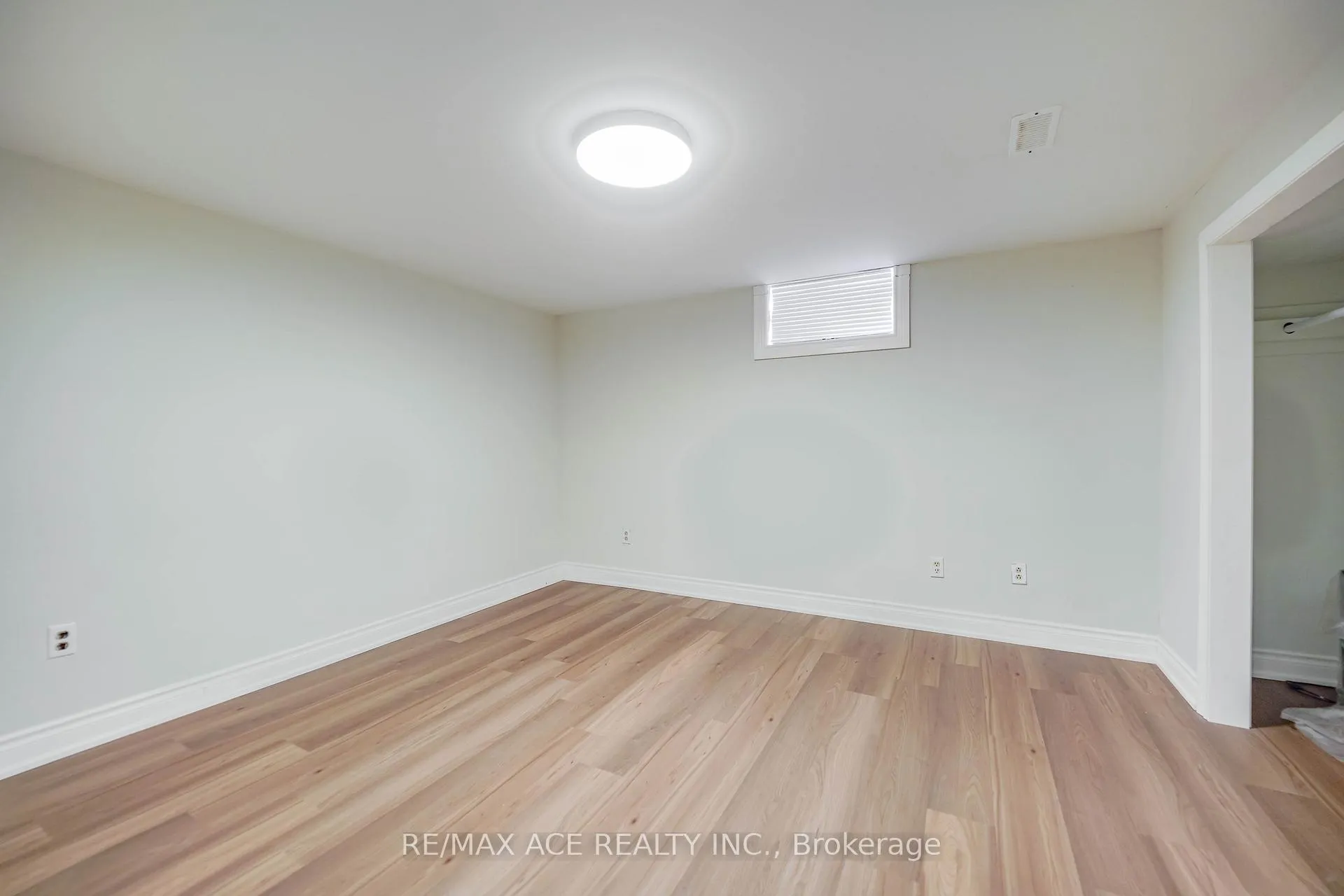Photo 45 of 1425 Lakefield Drive, Oshawa, Lakeview — HOMEH