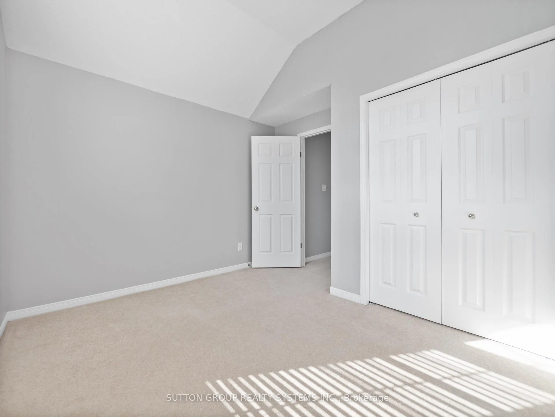 Photo 23 of 169 Sims Estate Drive, Kitchener — HOMEH