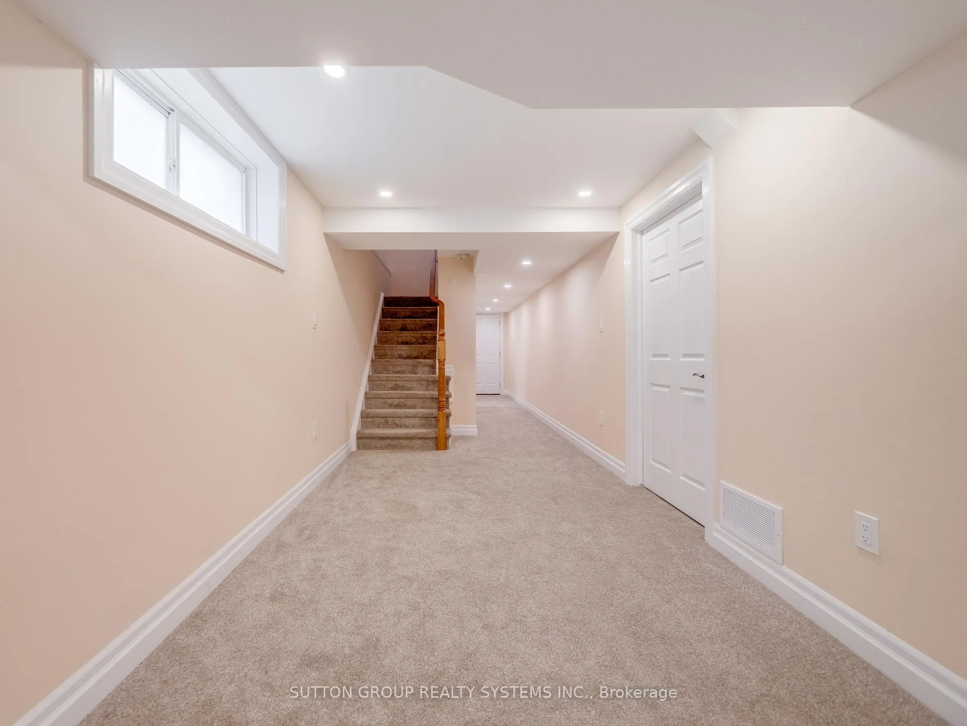 Photo 32 of 169 Sims Estate Drive, Kitchener — HOMEH