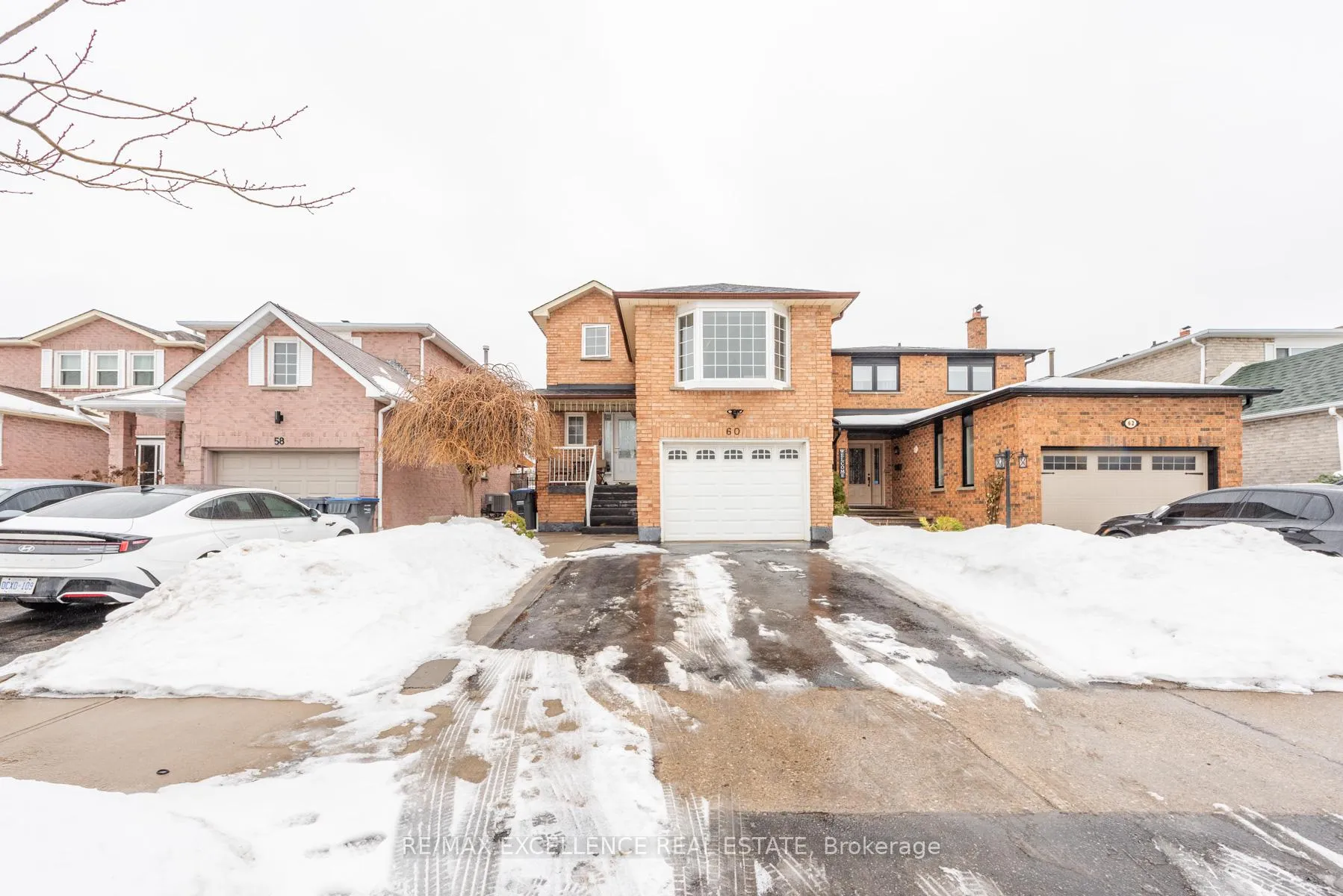 Photo 2 of 60 Kesteven Crescent, Brampton, Fletcher's Creek South — HOMEH