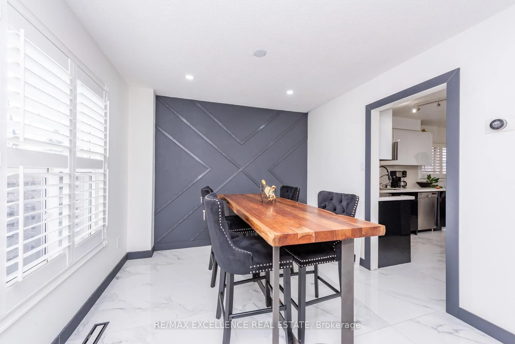 Photo 6 of 60 Kesteven Crescent, Brampton, Fletcher's Creek South — HOMEH