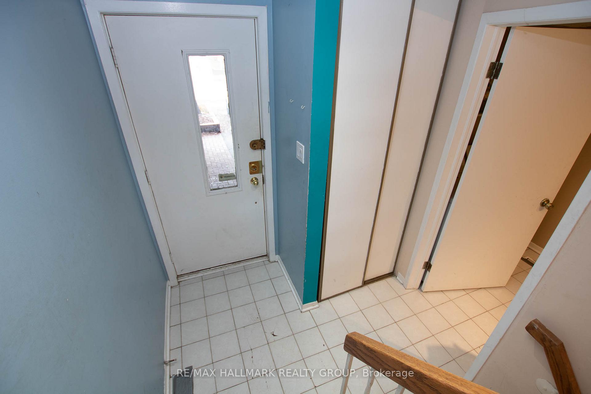 Photo 2 of 254 Bruyere Street, Ottawa, Lower Town — HOMEH