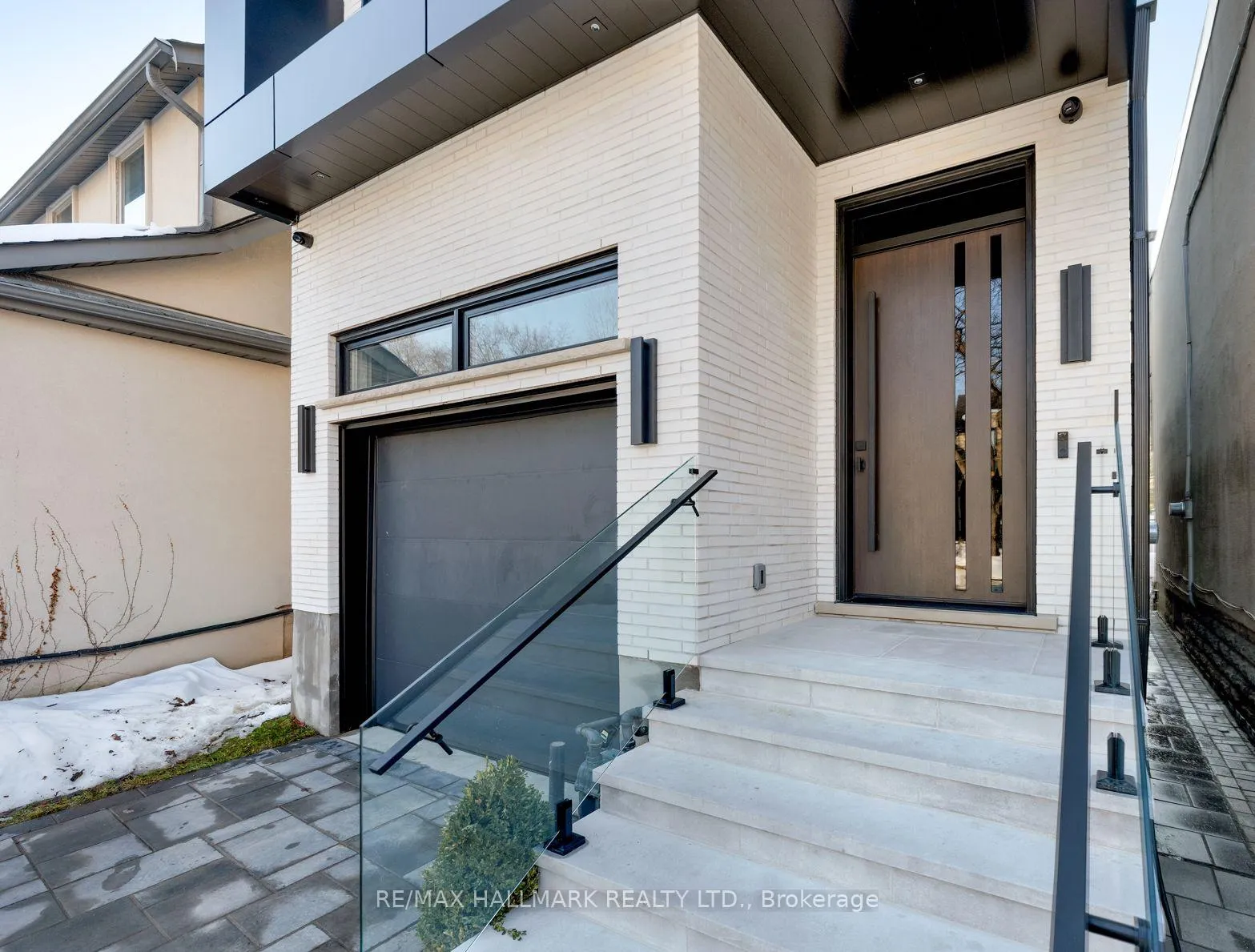 Photo 2 of 72 Marmot Street, Toronto, Mount Pleasant East — HOMEH