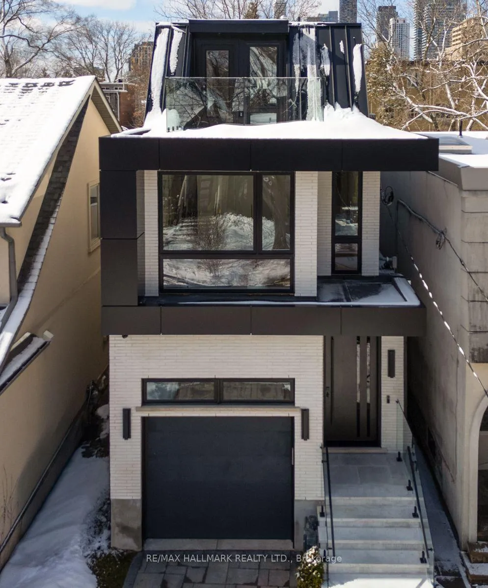 Photo 3 of 72 Marmot Street, Toronto, Mount Pleasant East — HOMEH