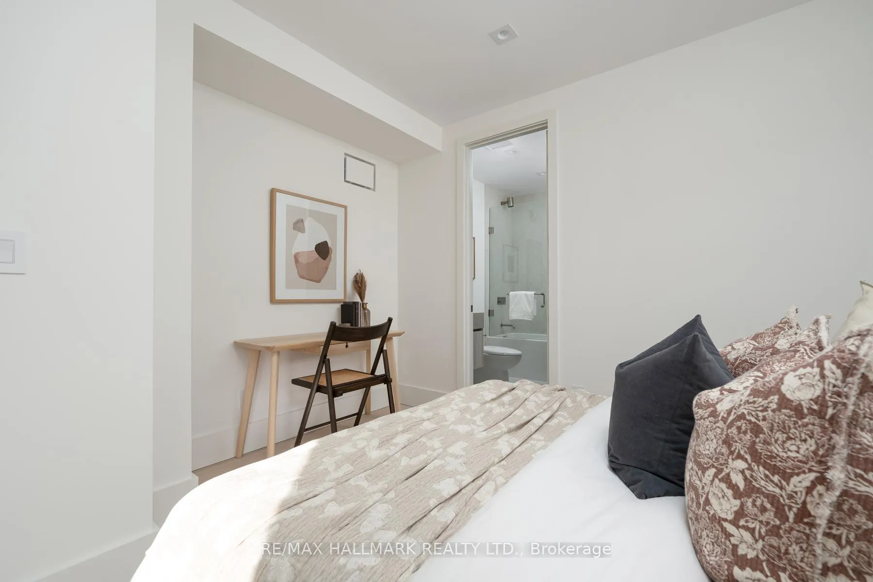Photo 19 of 72 Marmot Street, Toronto, Mount Pleasant East — HOMEH