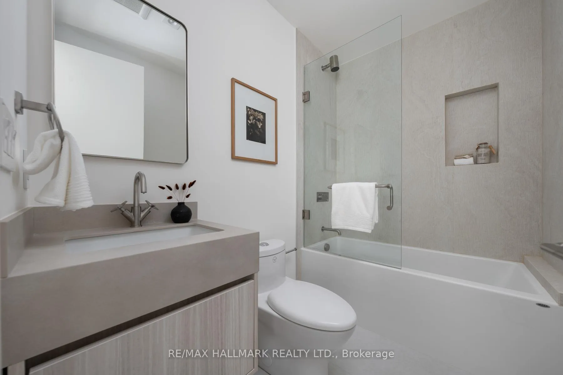 Photo 20 of 72 Marmot Street, Toronto, Mount Pleasant East — HOMEH