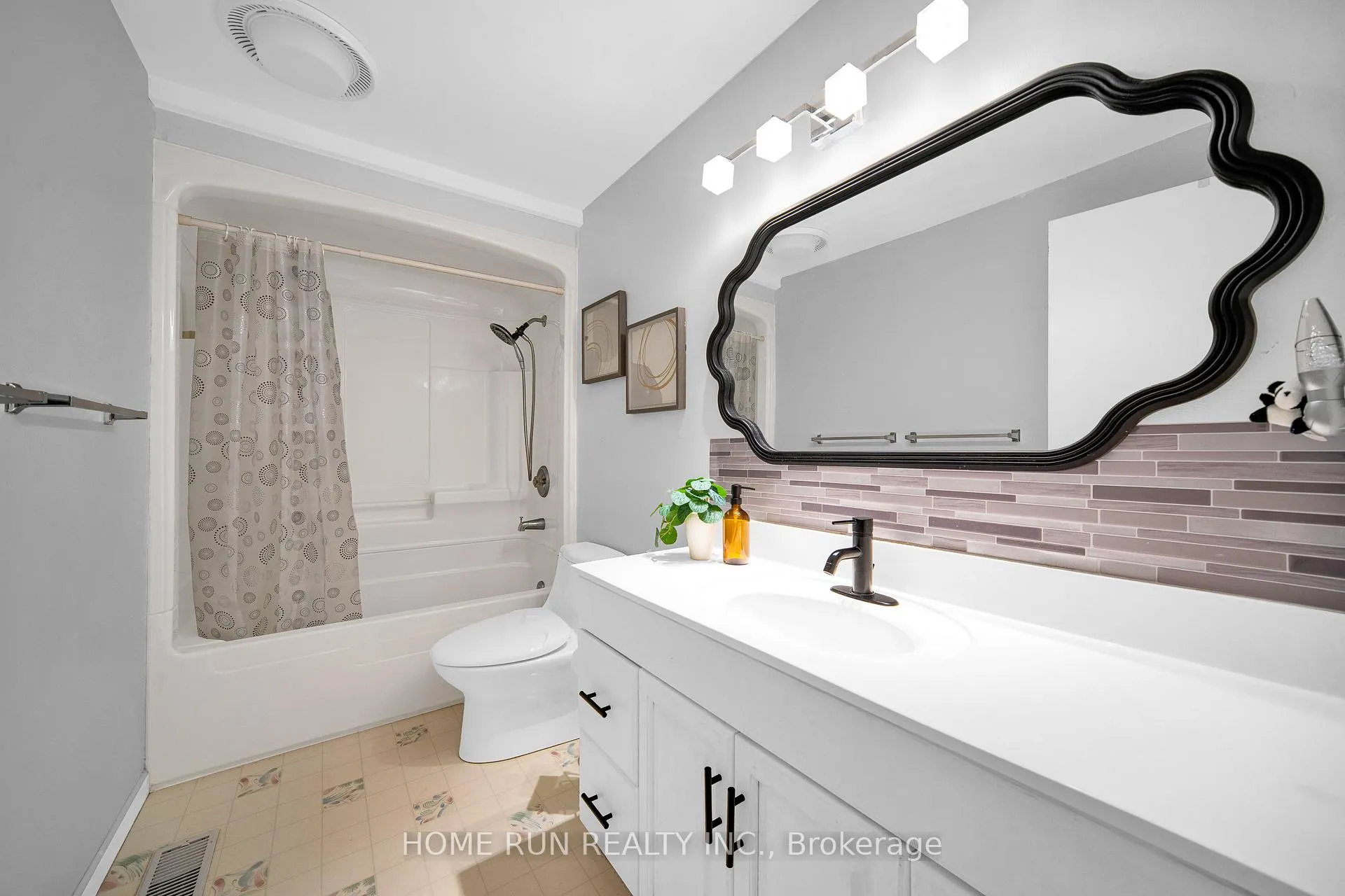 Photo 30 of 29 Cymbeline Drive, Ottawa, Westcliffe Estates — HOMEH