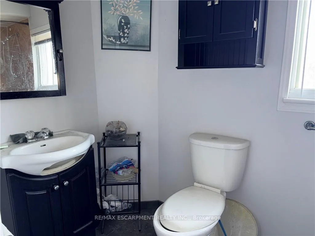 Photo 10 of 14 Carlisle Street, Hamilton, Crown Point — HOMEH