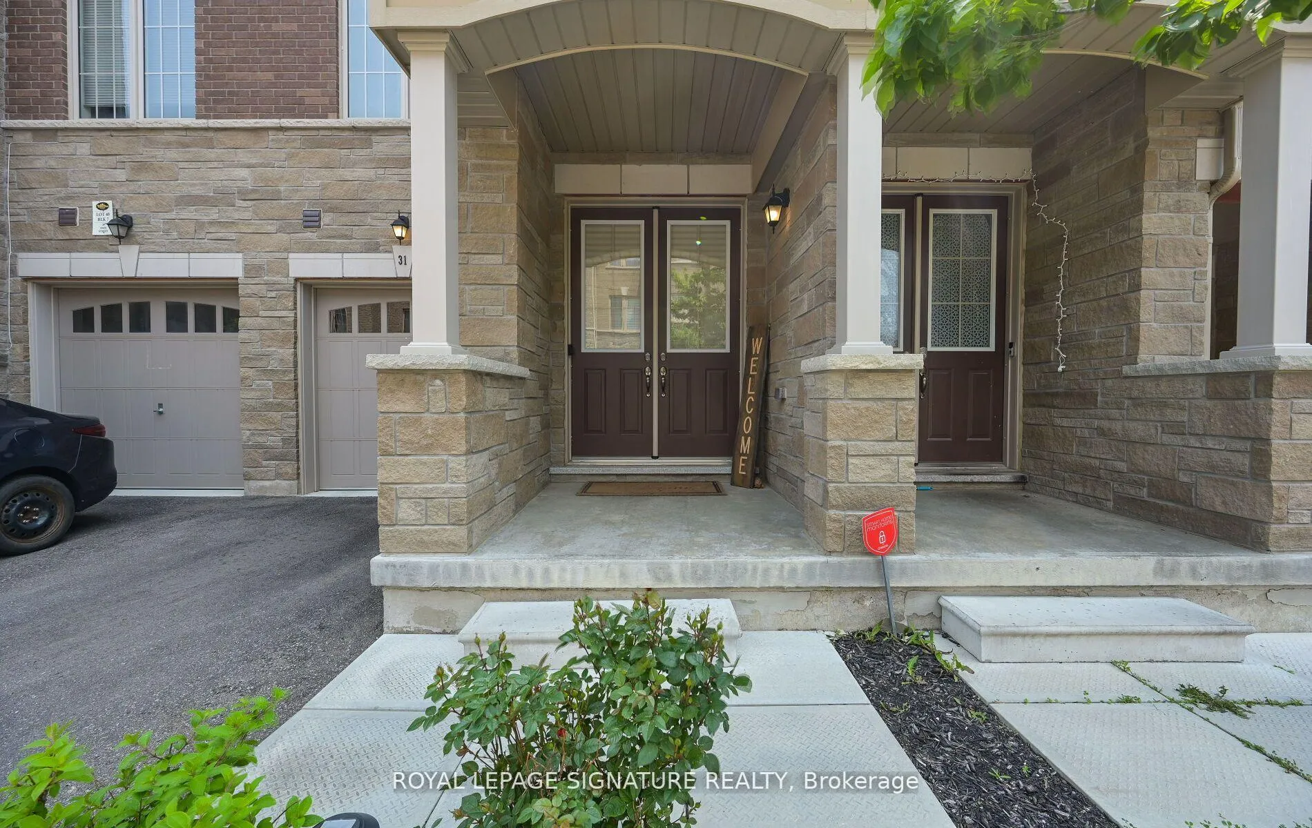 Photo 2 of 31 Faye Street, Brampton, Bram East — HOMEH