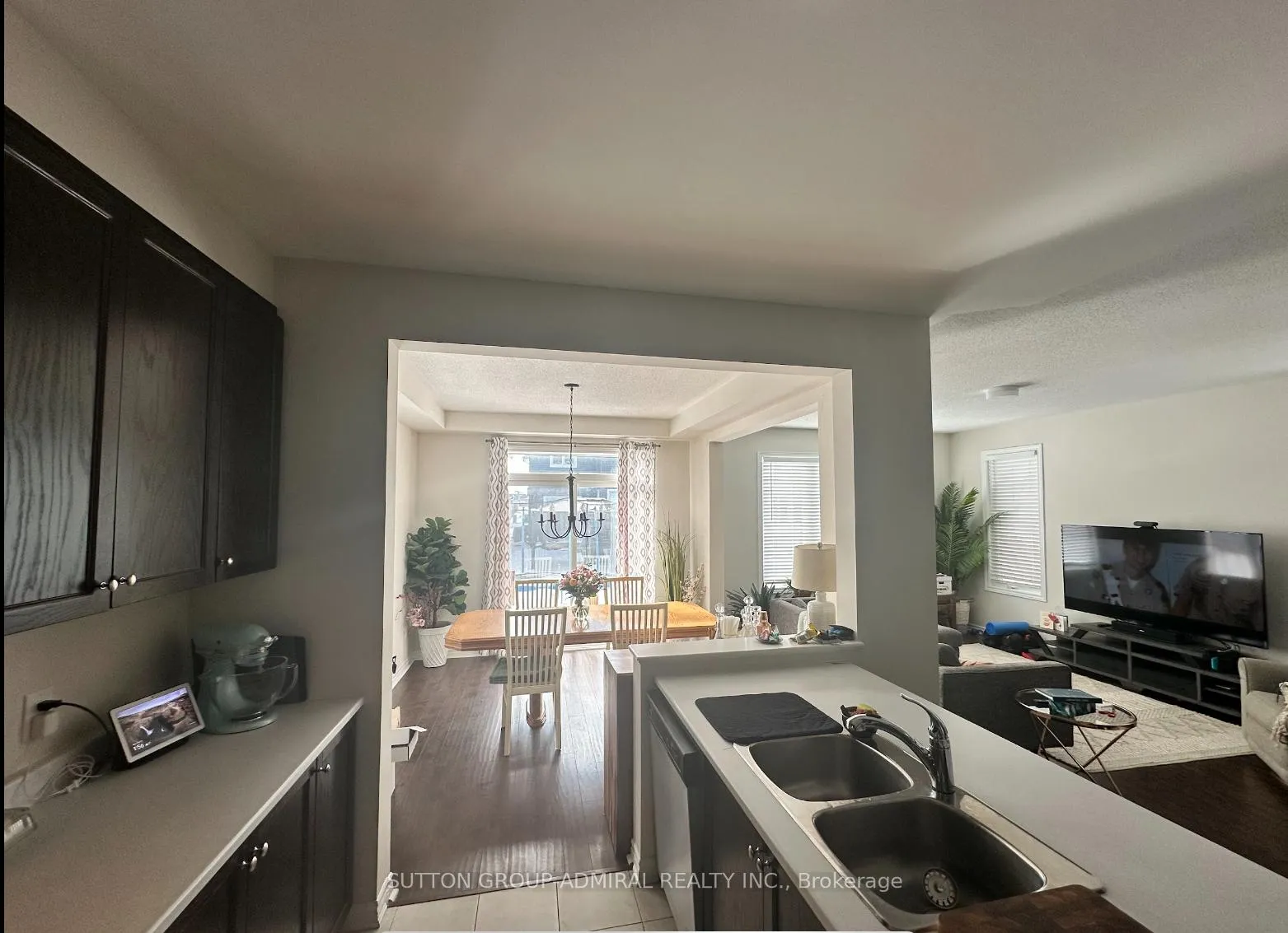 Photo 7 of 743 Brittanic Road, Ottawa, Kanata - Emerald Meadows/Trailwest — HOMEH