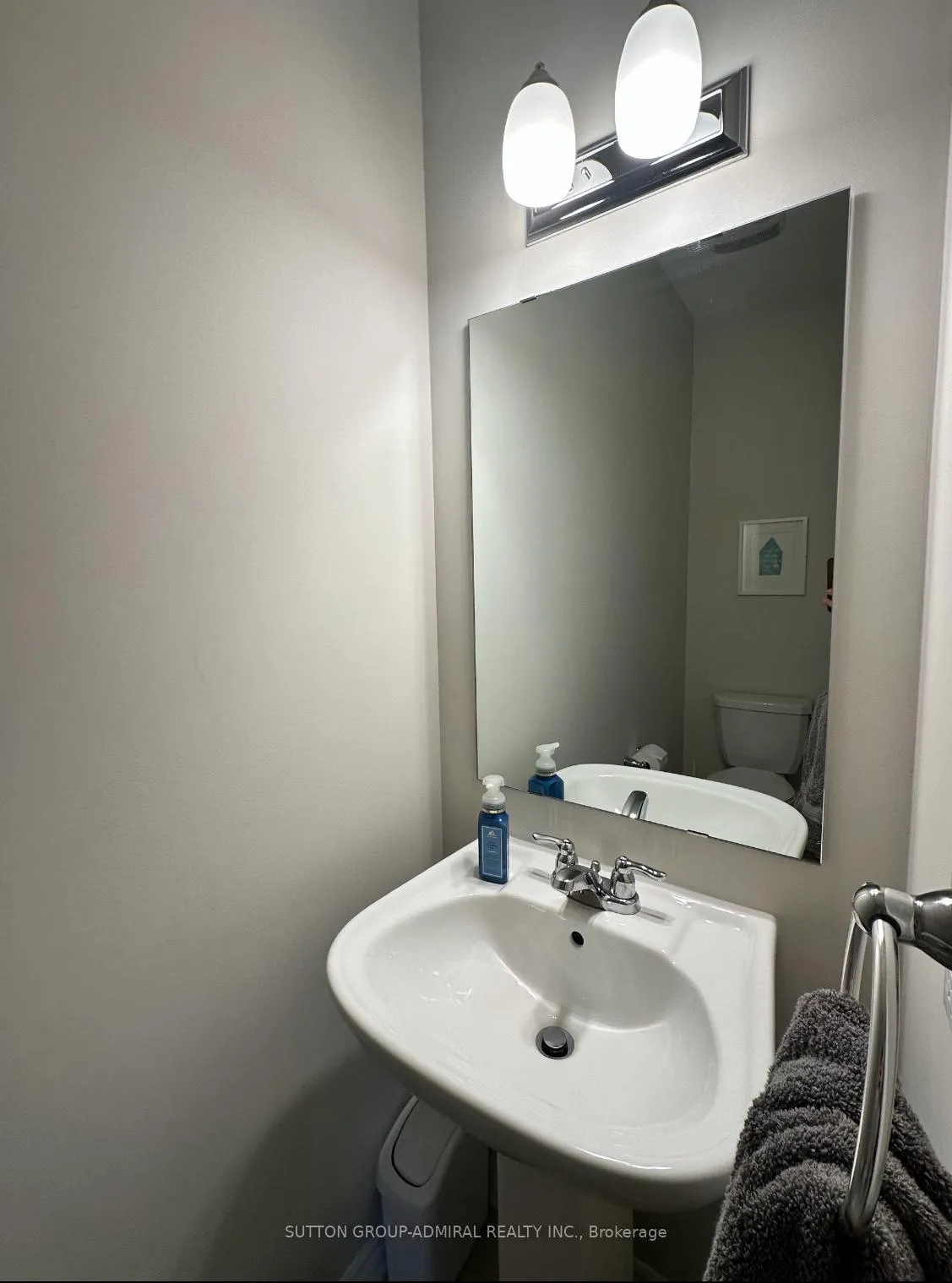 Photo 13 of 743 Brittanic Road, Ottawa, Kanata - Emerald Meadows/Trailwest — HOMEH
