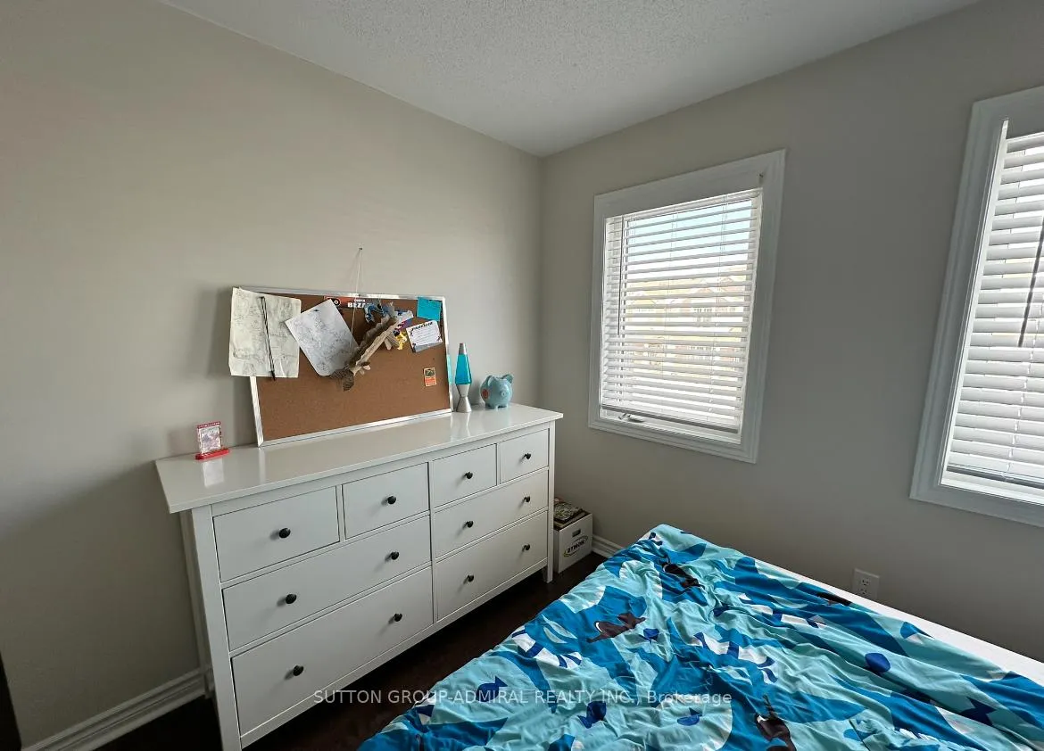 Photo 18 of 743 Brittanic Road, Ottawa, Kanata - Emerald Meadows/Trailwest — HOMEH
