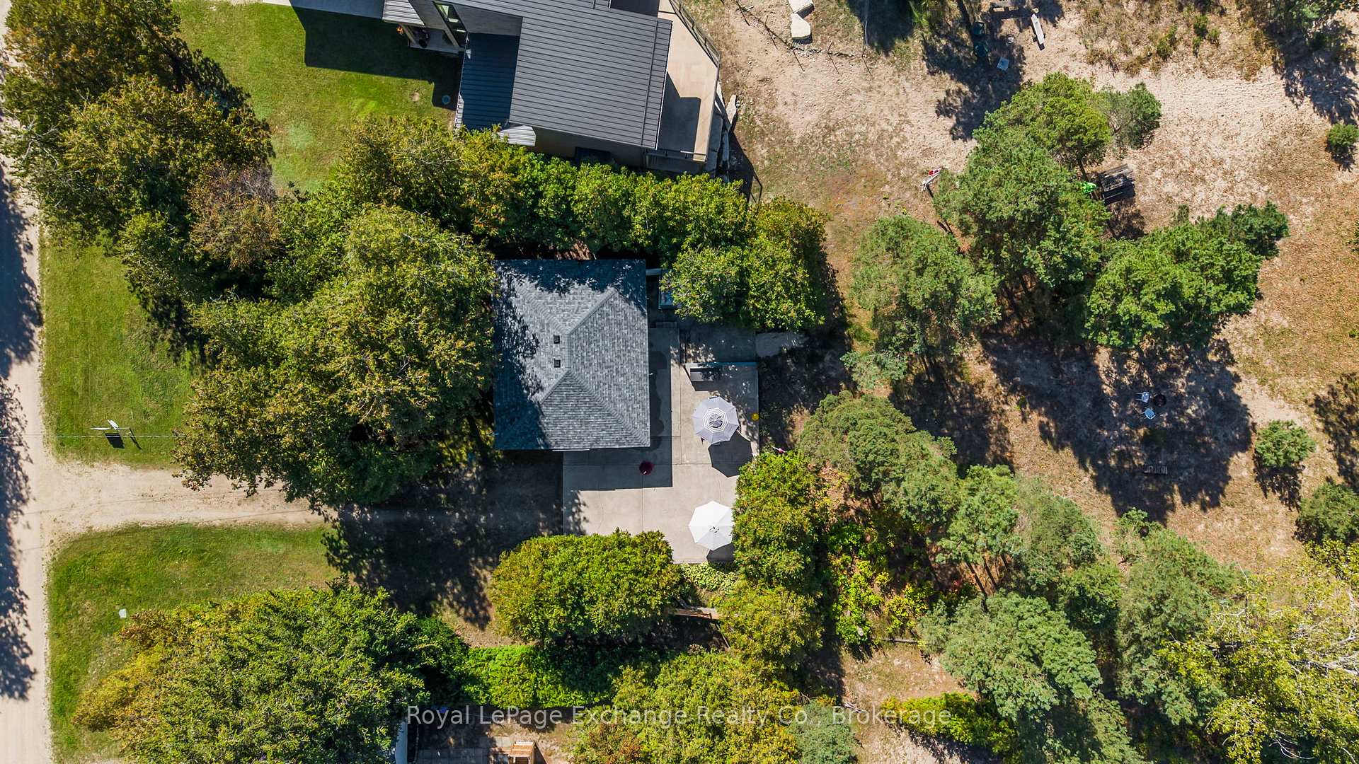 Photo 4 of 10 Edgemere Avenue, Kincardine — HOMEH
