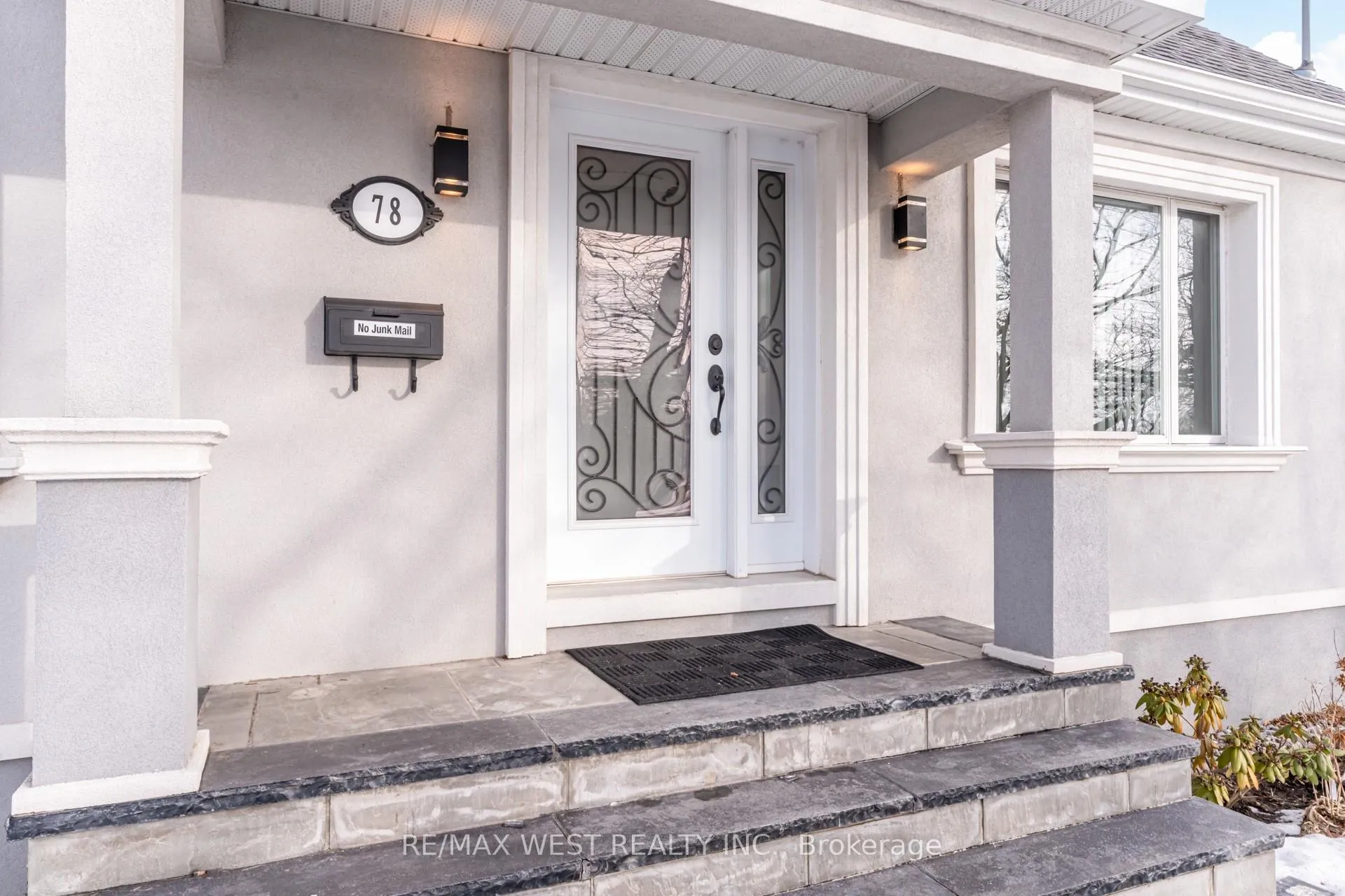 Photo 5 of 78 Golden Boulevard E, Welland, Lincoln/Crowland — HOMEH