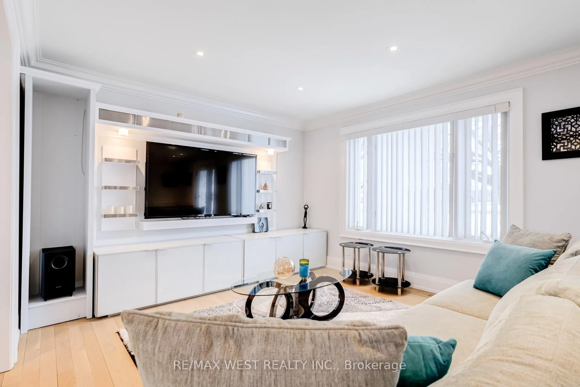 Photo 8 of 78 Golden Boulevard E, Welland, Lincoln/Crowland — HOMEH