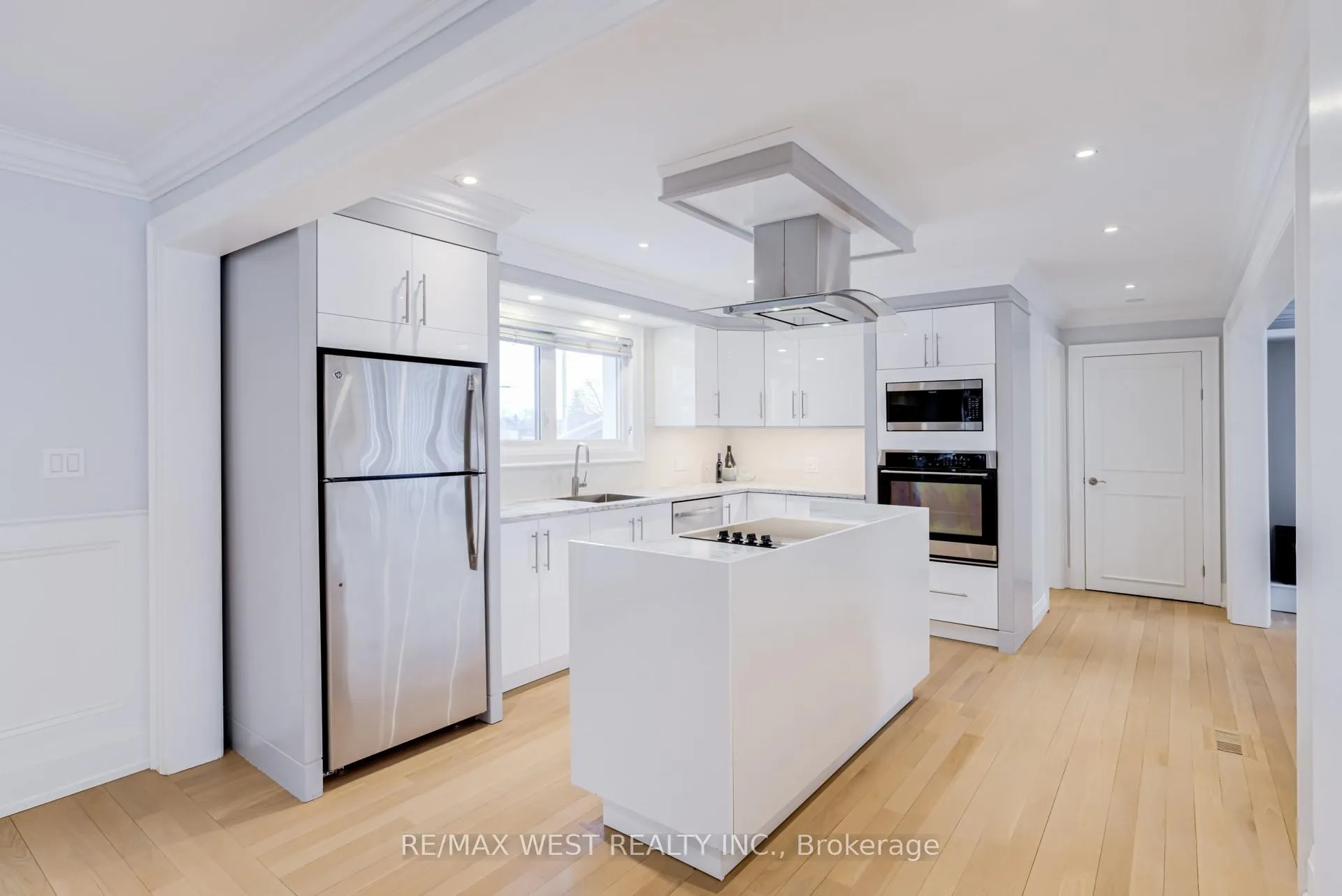 Photo 12 of 78 Golden Boulevard E, Welland, Lincoln/Crowland — HOMEH