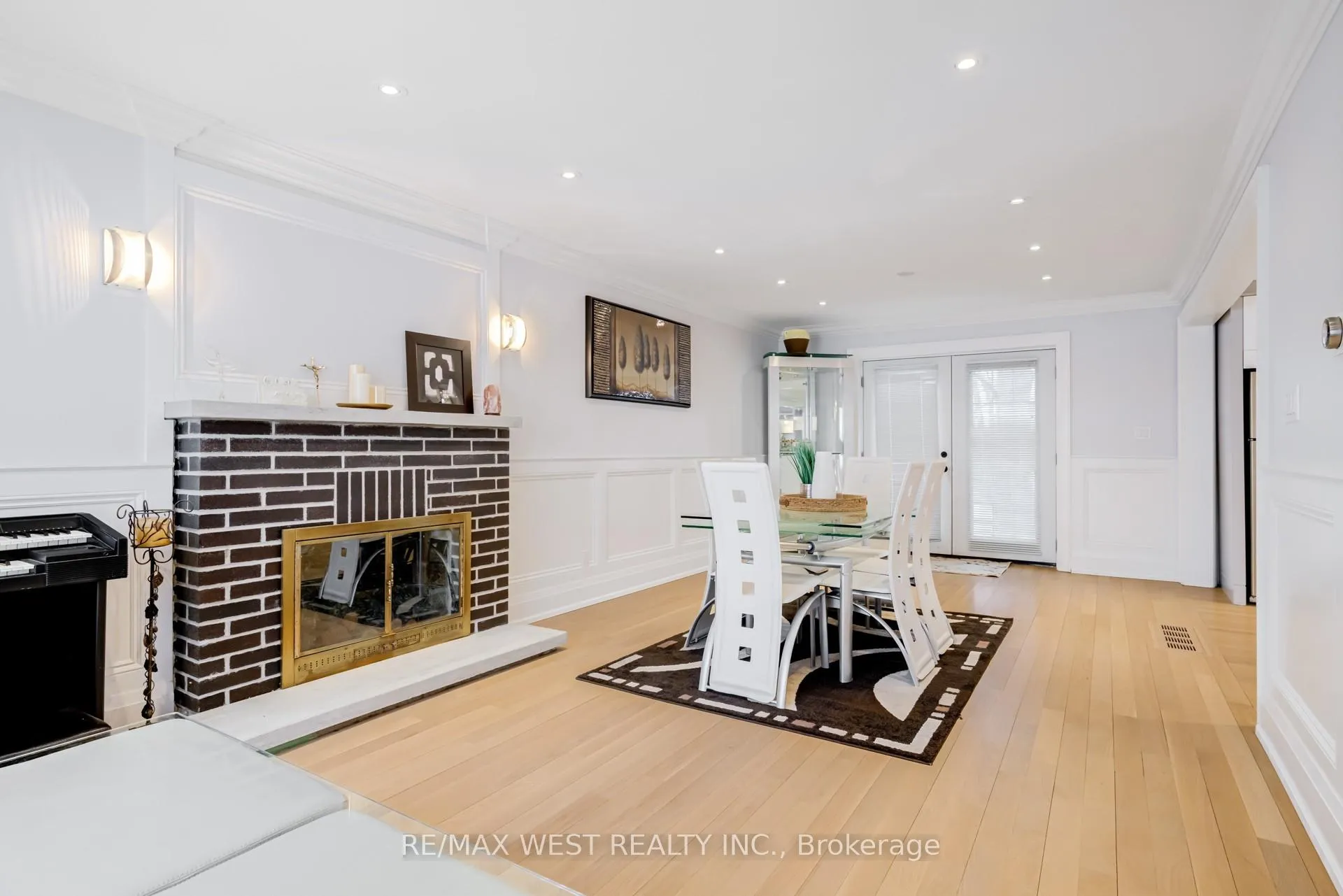 Photo 16 of 78 Golden Boulevard E, Welland, Lincoln/Crowland — HOMEH