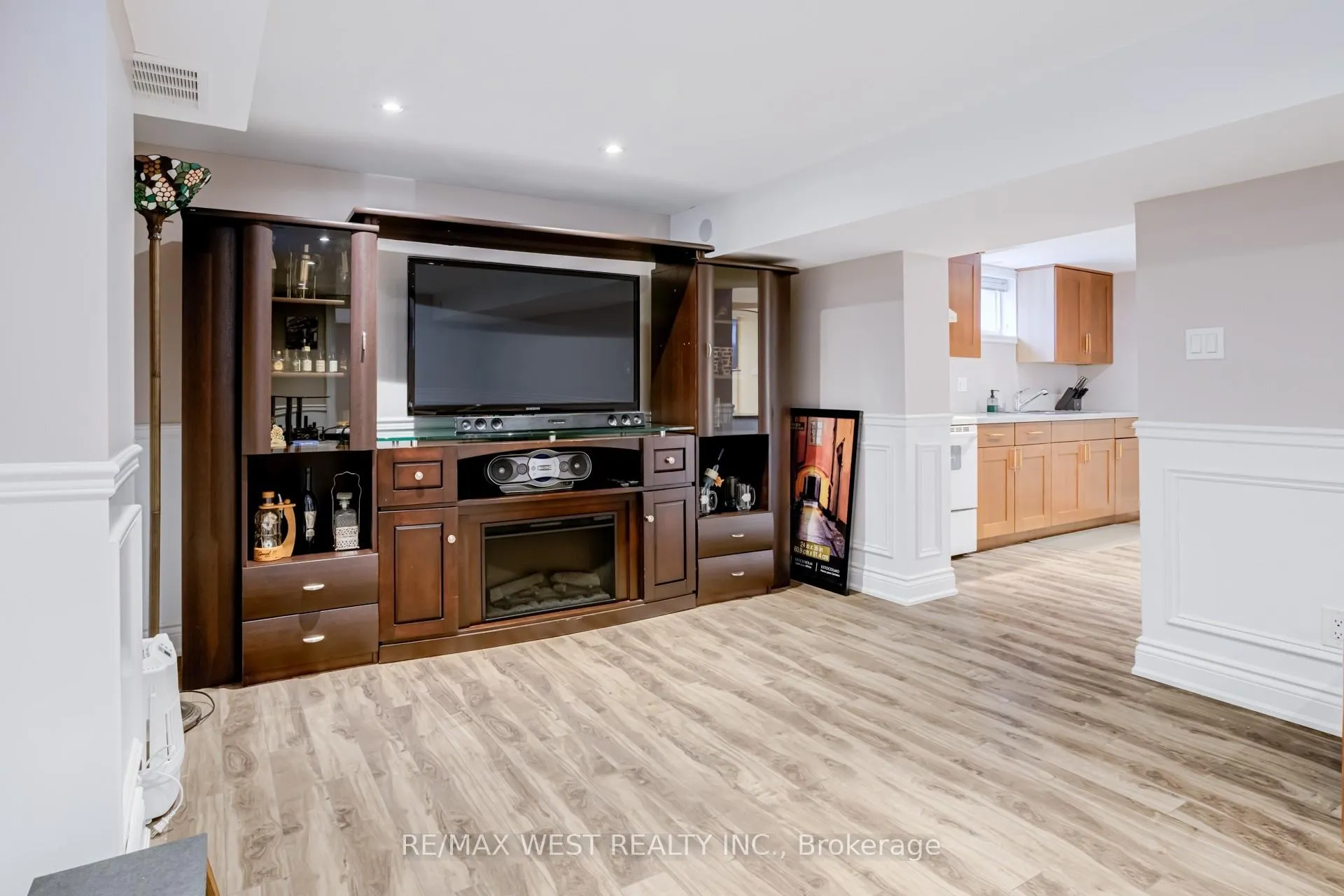 Photo 35 of 78 Golden Boulevard E, Welland, Lincoln/Crowland — HOMEH