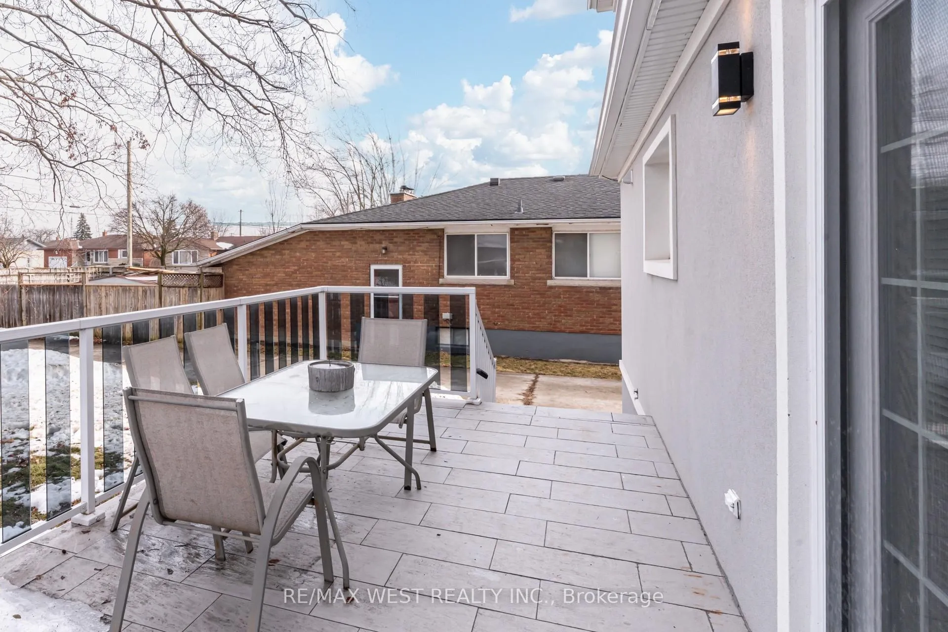 Photo 45 of 78 Golden Boulevard E, Welland, Lincoln/Crowland — HOMEH