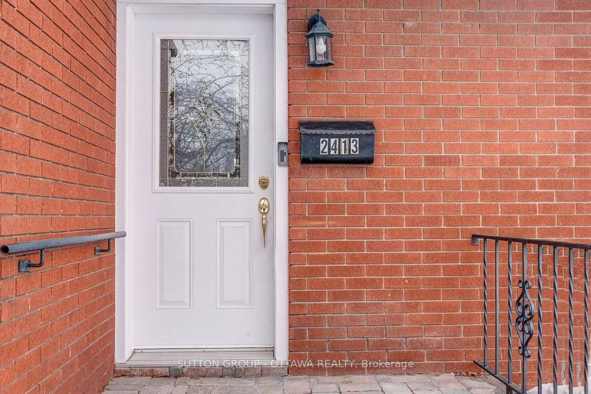 Photo 3 of Unit 1, 2413 Ryan Drive, Ottawa, Queensway Terrace South/Ridgeview — HOMEH