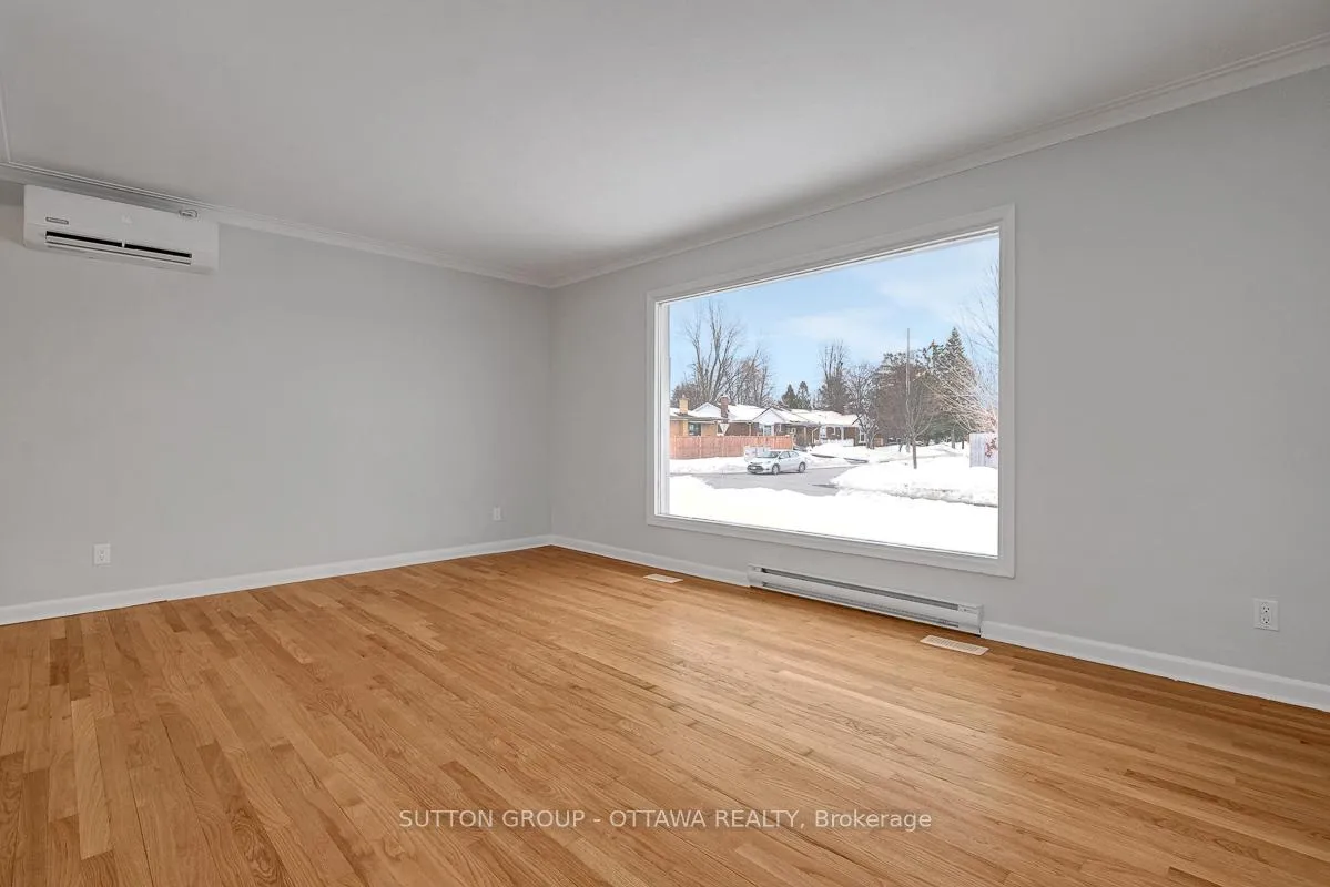 Photo 4 of Unit 1, 2413 Ryan Drive, Ottawa, Queensway Terrace South/Ridgeview — HOMEH