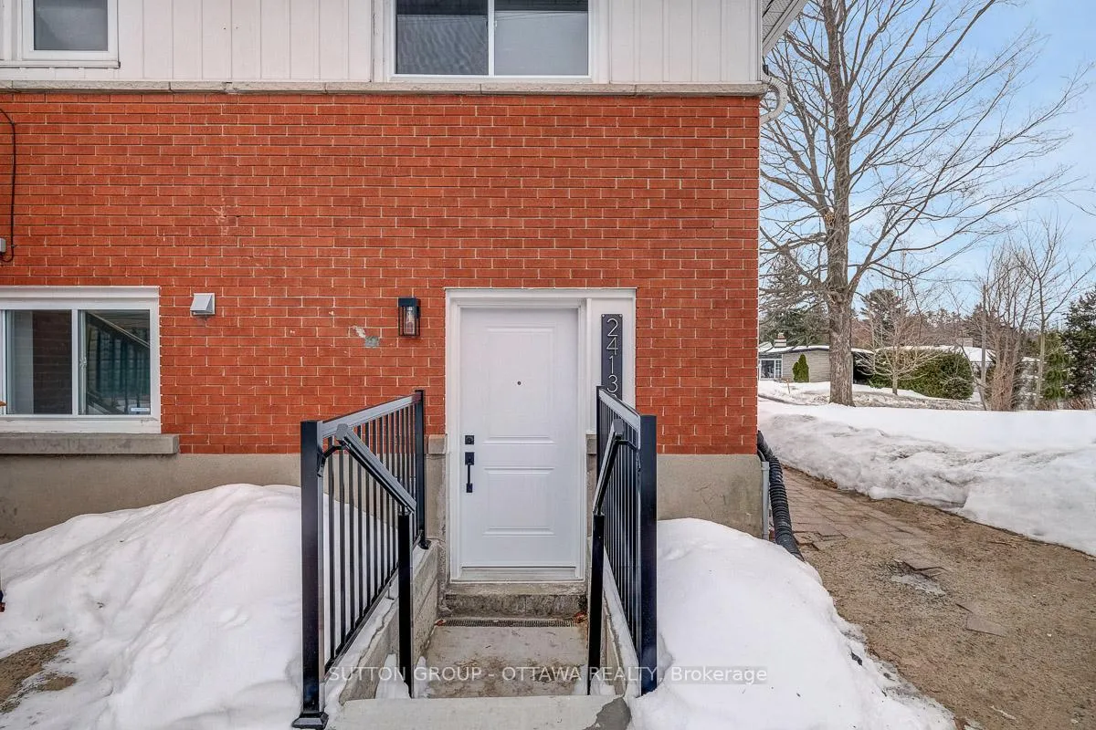 Photo 3 of Unit 2, 2413 Ryan Drive, Ottawa, Queensway Terrace South/Ridgeview — HOMEH