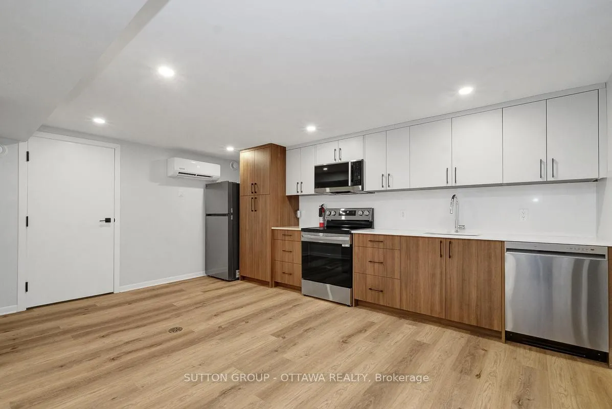 Photo 11 of Unit 2, 2413 Ryan Drive, Ottawa, Queensway Terrace South/Ridgeview — HOMEH