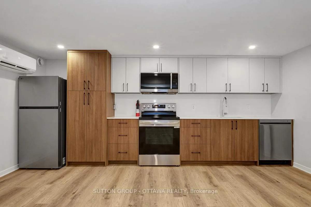 Photo 12 of Unit 2, 2413 Ryan Drive, Ottawa, Queensway Terrace South/Ridgeview — HOMEH