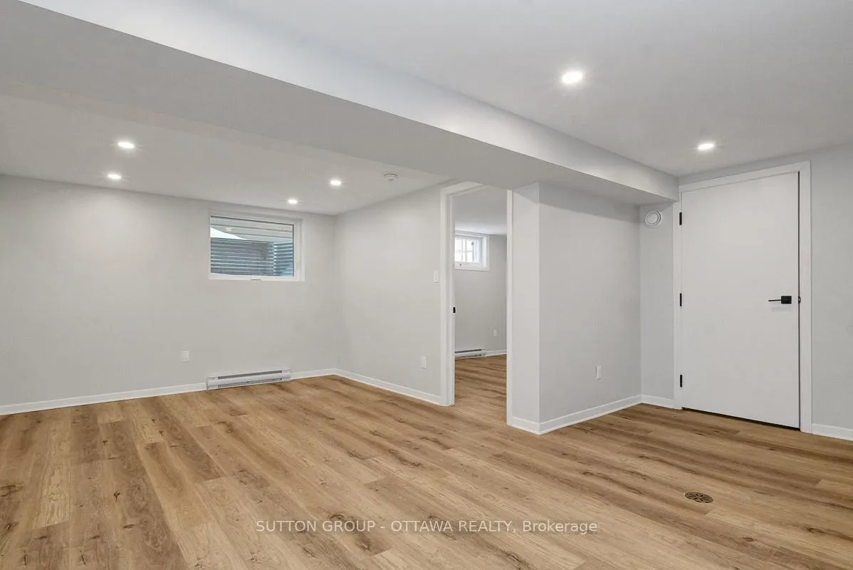 Photo 13 of Unit 2, 2413 Ryan Drive, Ottawa, Queensway Terrace South/Ridgeview — HOMEH