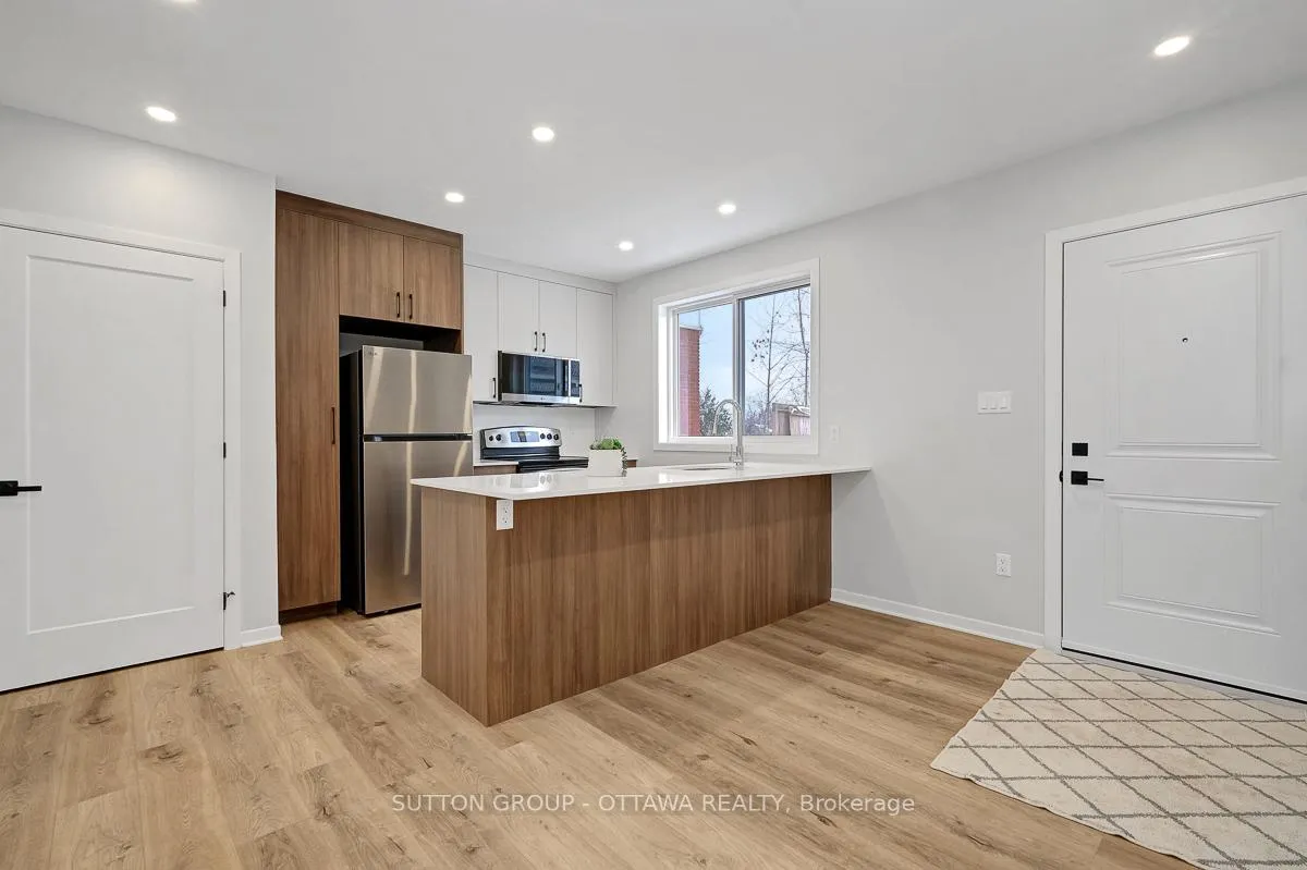 Photo 8 of Unit 3, 2413 Ryan Drive, Ottawa, Queensway Terrace South/Ridgeview — HOMEH